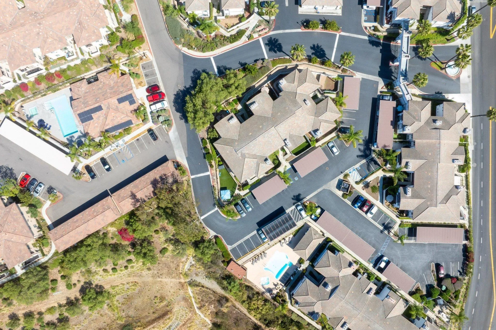 https://cdn.realtyfeed.com/cdn/127/260010878/b3fd2b4e7f17f6af467bde68bd7f0485.webp