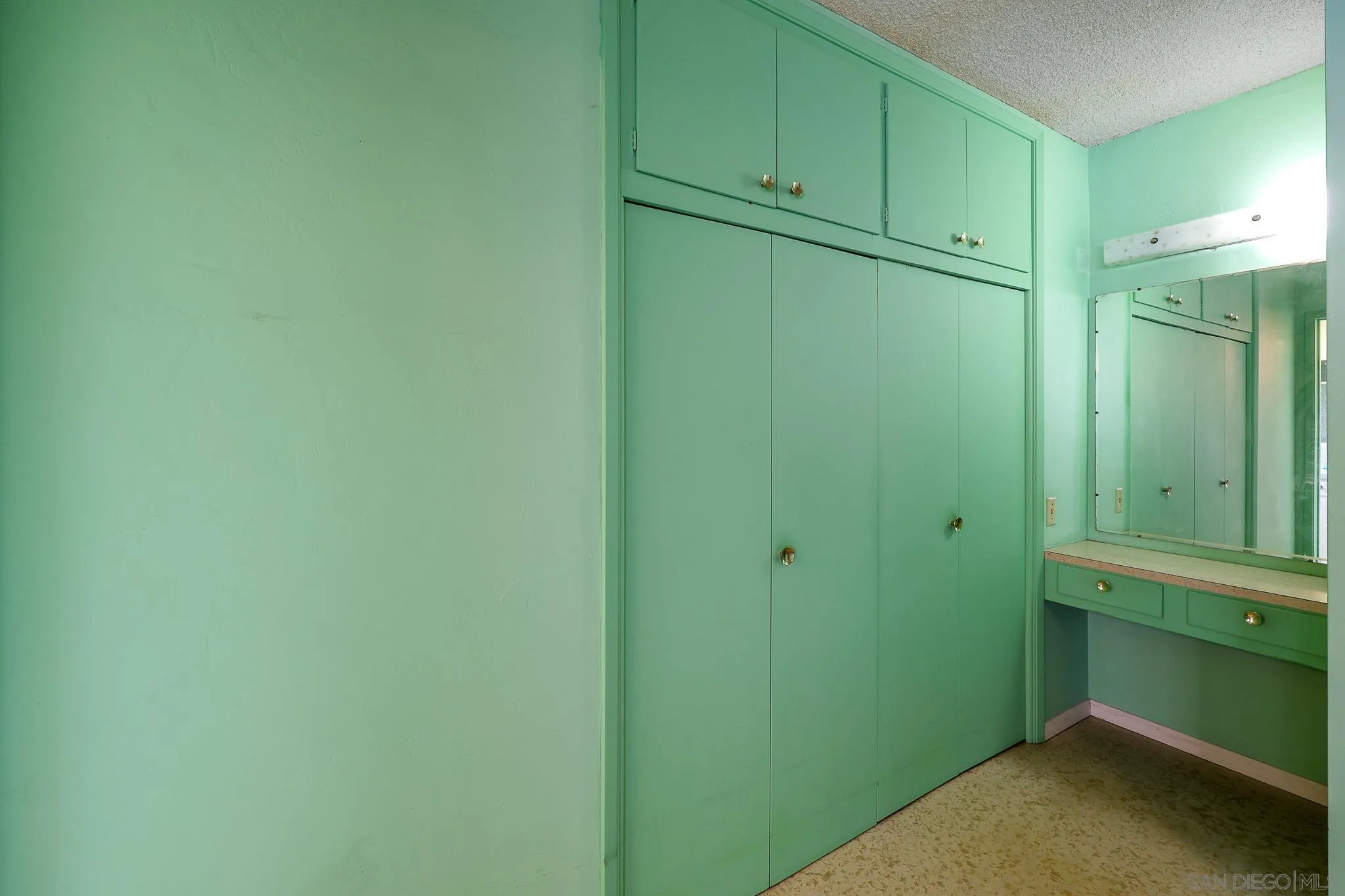https://cdn.realtyfeed.com/cdn/127/260010881/02d99bce5fe537021b5427269cd2a670.webp