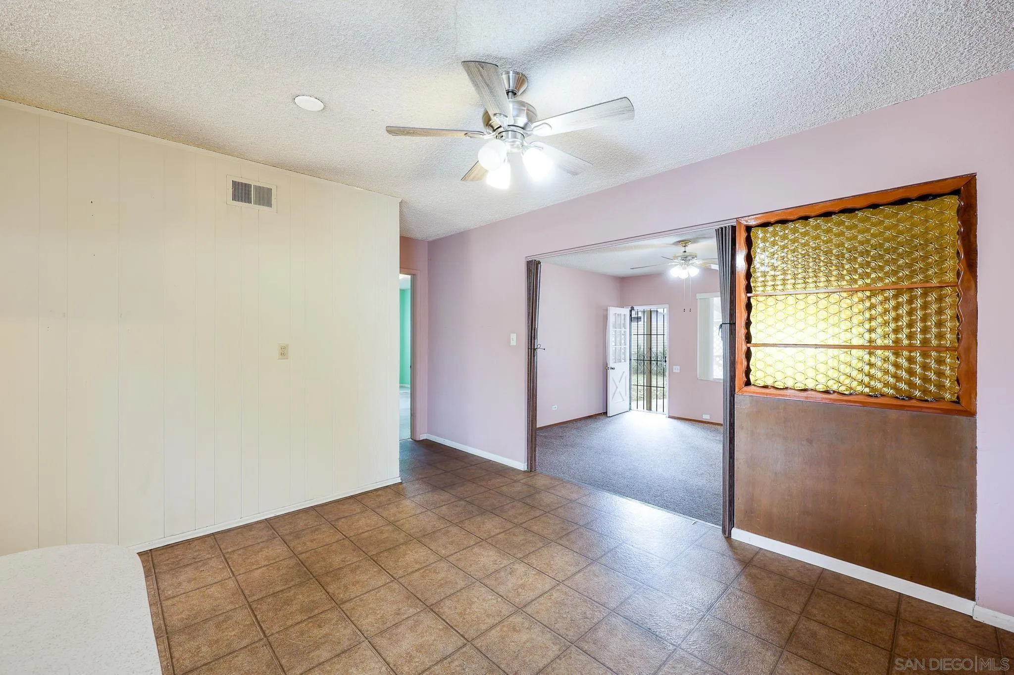 https://cdn.realtyfeed.com/cdn/127/260010881/1c2b849a7f3fb99fa9a37cfb848b1289.webp