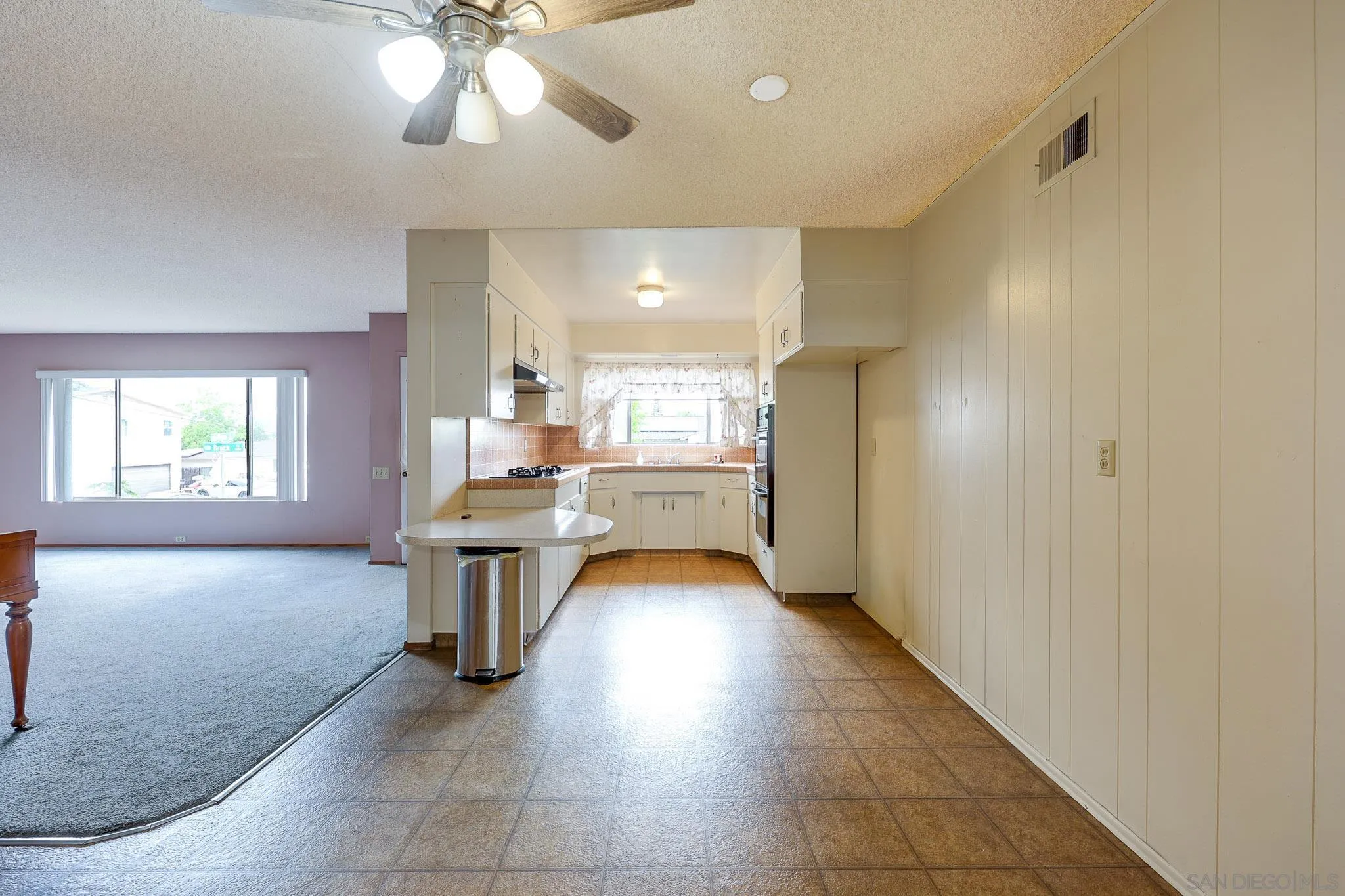 https://cdn.realtyfeed.com/cdn/127/260010881/a1d80f4197289b445aa6c2cd491d424f.webp