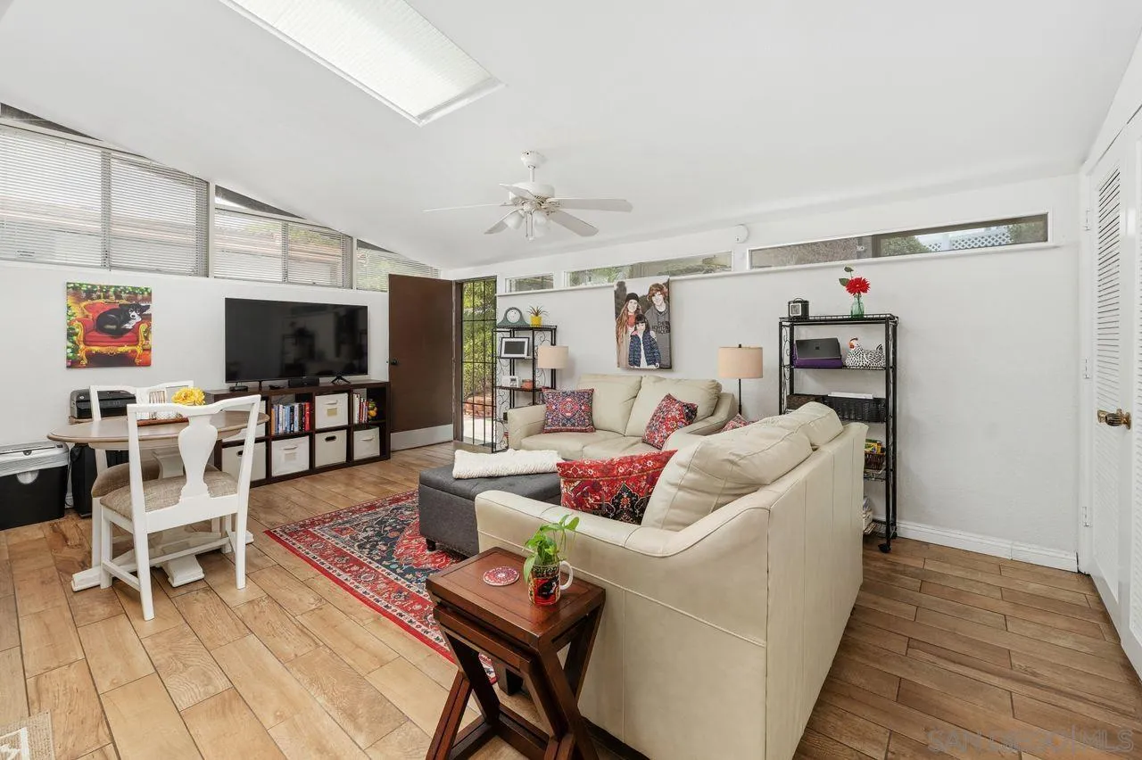 https://cdn.realtyfeed.com/cdn/127/260010882/0a5fd2f877db89a1f3caede1dda8dd4a.webp