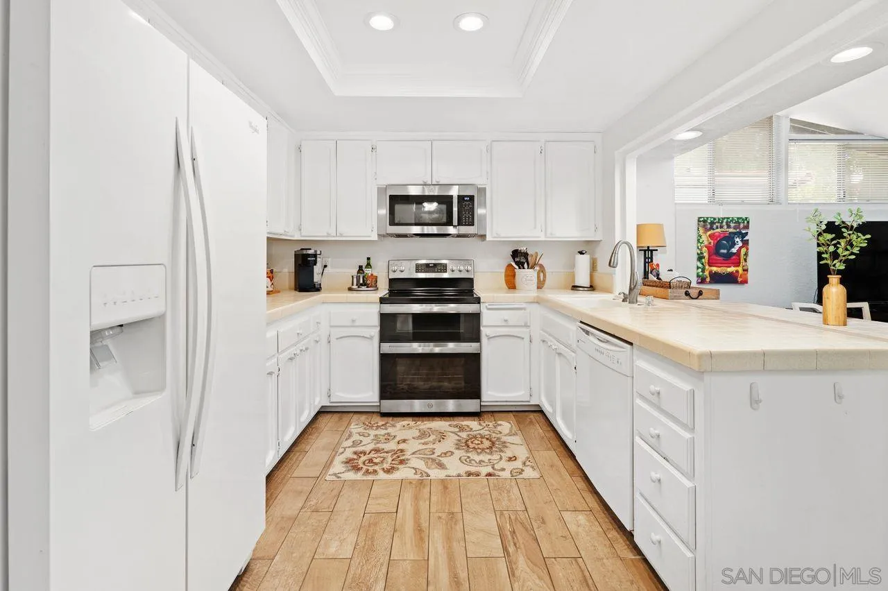 https://cdn.realtyfeed.com/cdn/127/260010882/2949ecf3468398c3ca08d107c6596a33.webp
