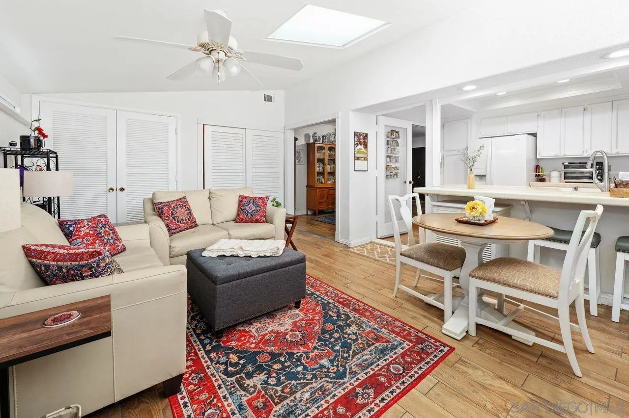 https://cdn.realtyfeed.com/cdn/127/260010882/afa31f5f4ee6f39c3ad415419b9a85b6.webp
