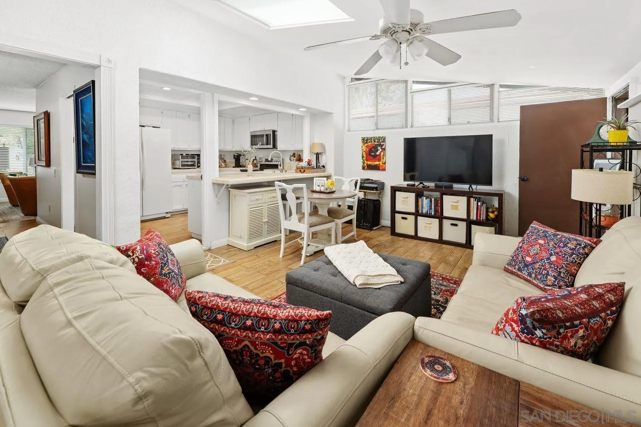 https://cdn.realtyfeed.com/cdn/127/260010882/b14c4abf35d29ecfb0c1966efdc7d060.webp