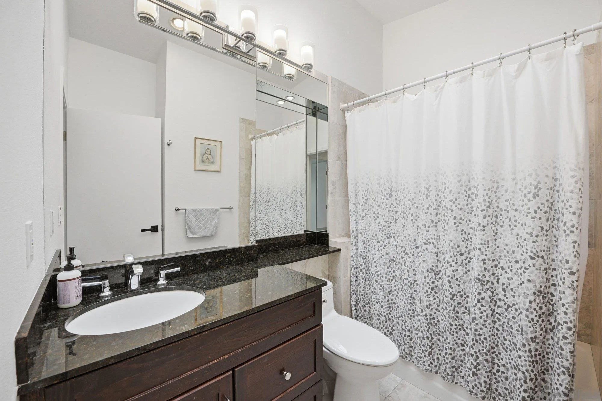 Photo #25: 260010883 Listing: Photo #25