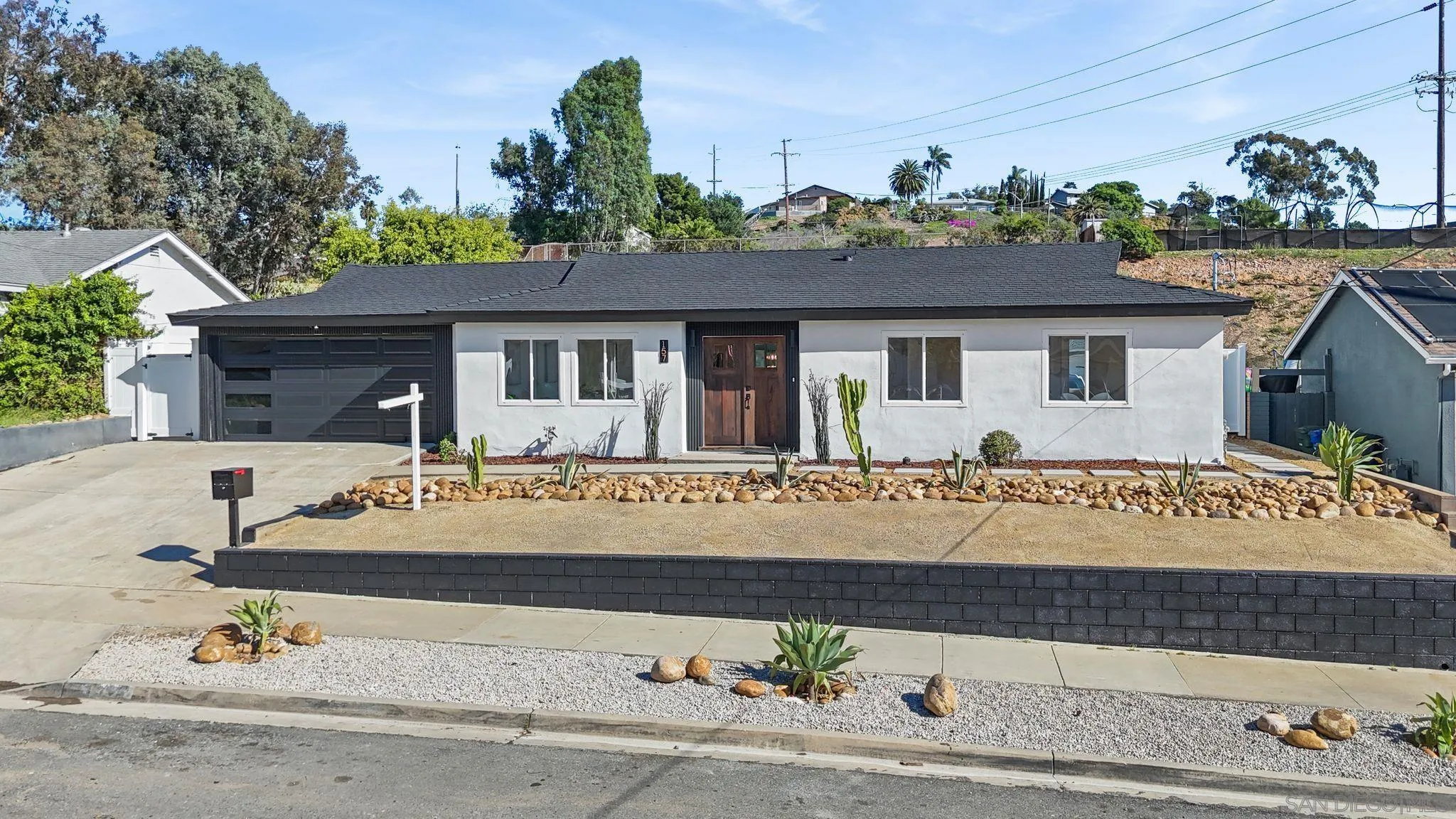 https://cdn.realtyfeed.com/cdn/127/260010884/1b69023d49183880e4008865b71f8220.webp