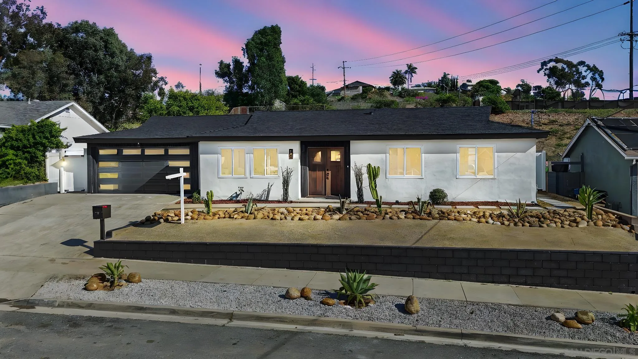 https://cdn.realtyfeed.com/cdn/127/260010884/4946772ea5fc891b8240d48c75672541.webp