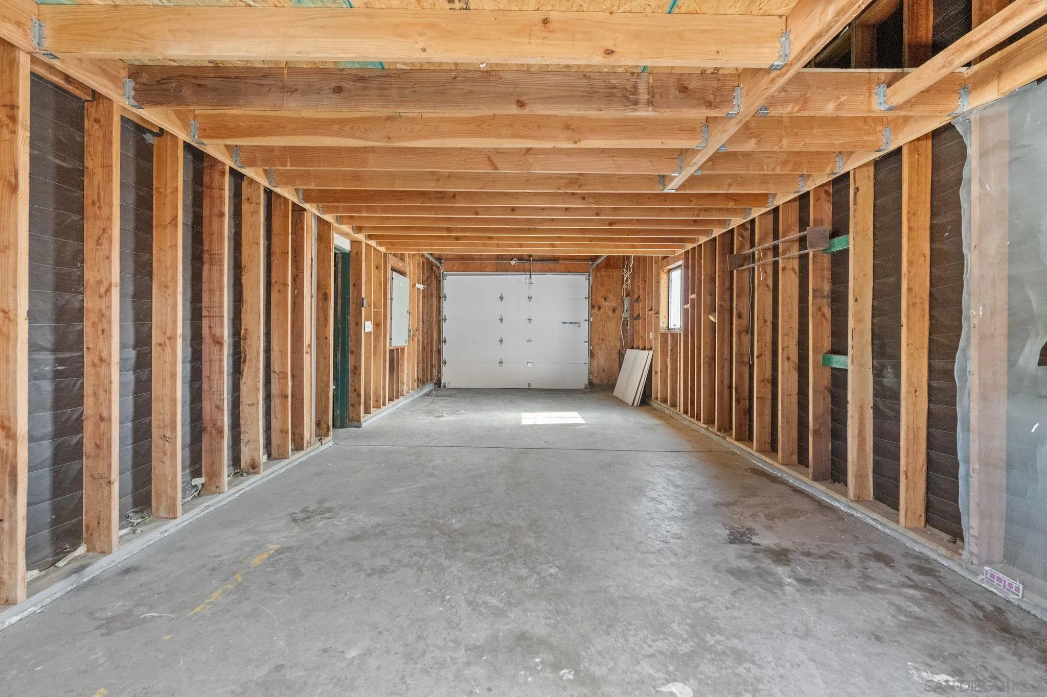 https://cdn.realtyfeed.com/cdn/127/260010886/b75cf688cebc192e917154914a35e096.webp