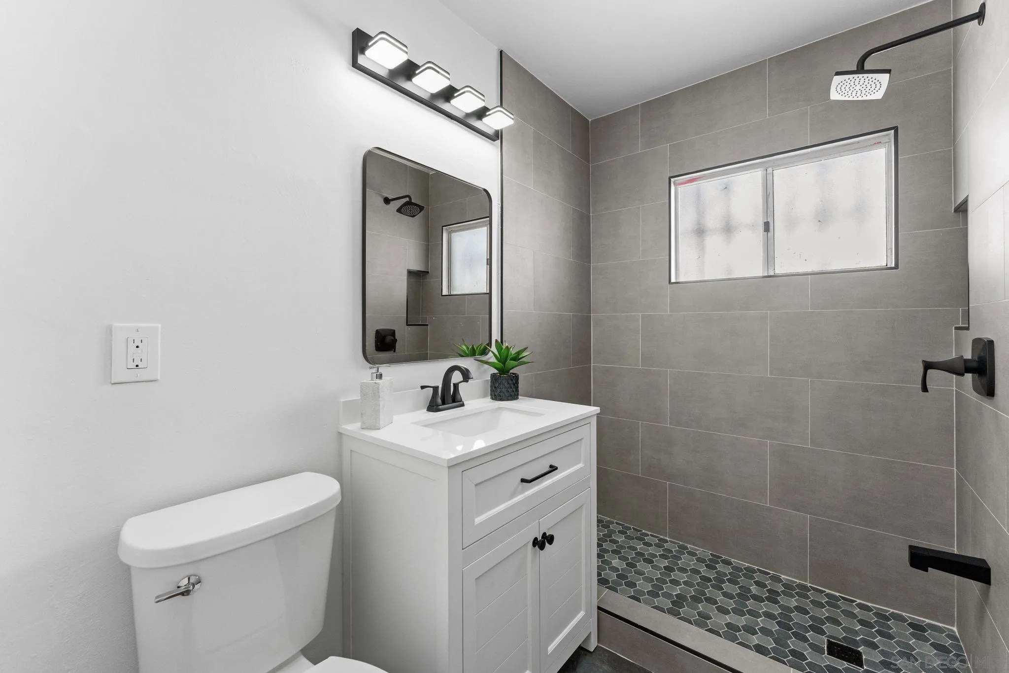 https://cdn.realtyfeed.com/cdn/127/260010886/f64f2a6b26992019098aaa0d555c0908.webp