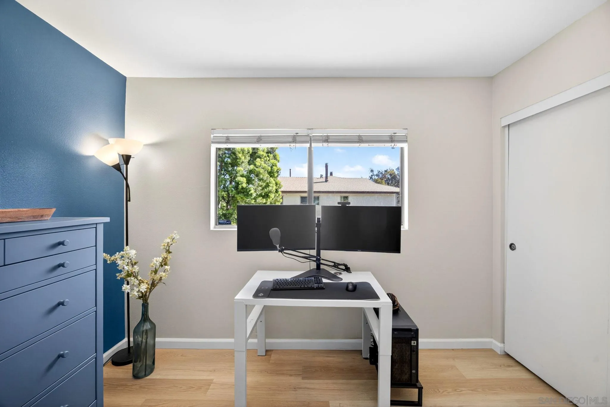 https://cdn.realtyfeed.com/cdn/127/260010888/1b9fe9140f9d3f27023fdce3bbfa6853.webp