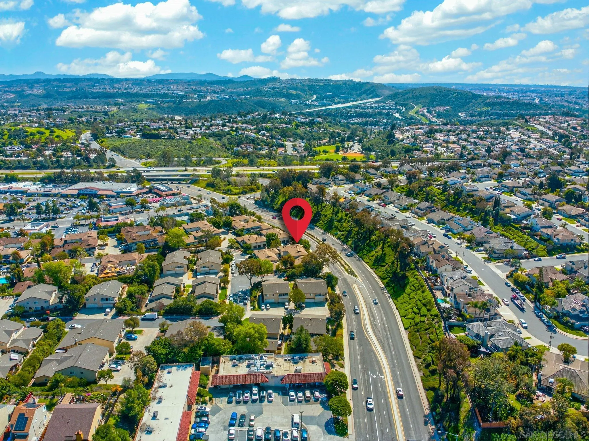 https://cdn.realtyfeed.com/cdn/127/260010888/33f9ee92213e1136746ac177e5a1fe97.webp