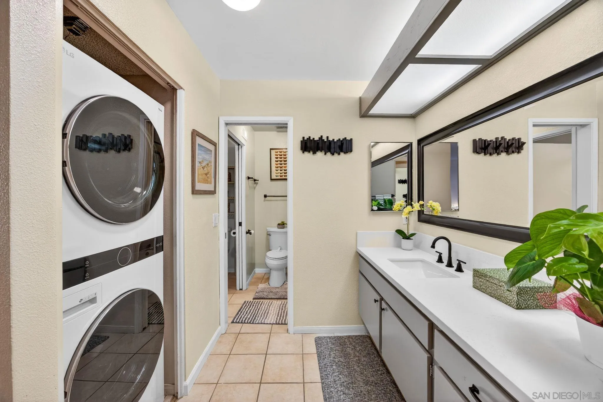 https://cdn.realtyfeed.com/cdn/127/260010888/43a9462c767fa803cc667b24251cc9ac.webp