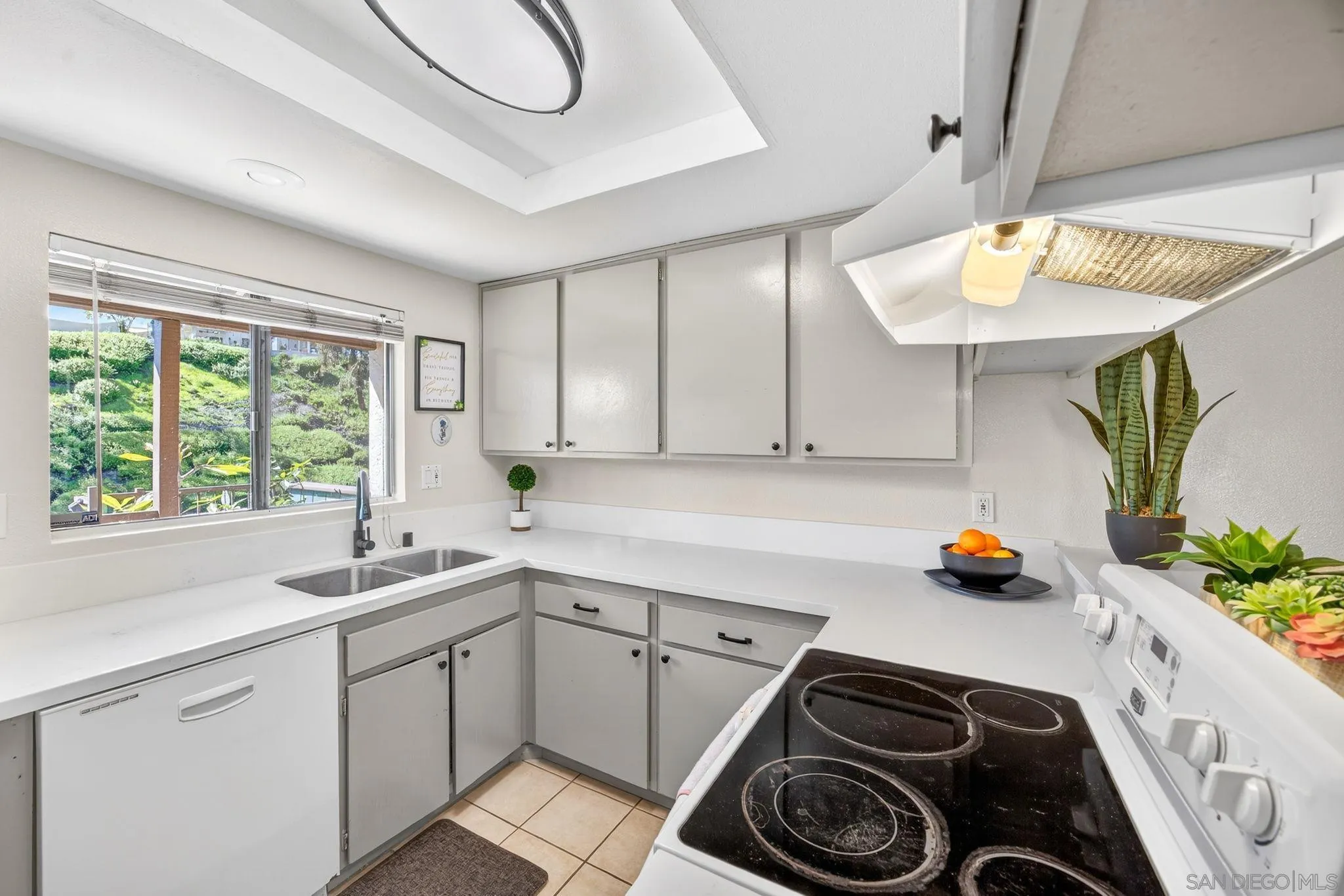 https://cdn.realtyfeed.com/cdn/127/260010888/5eb91be704674837bdb1b8d24c17cda4.webp
