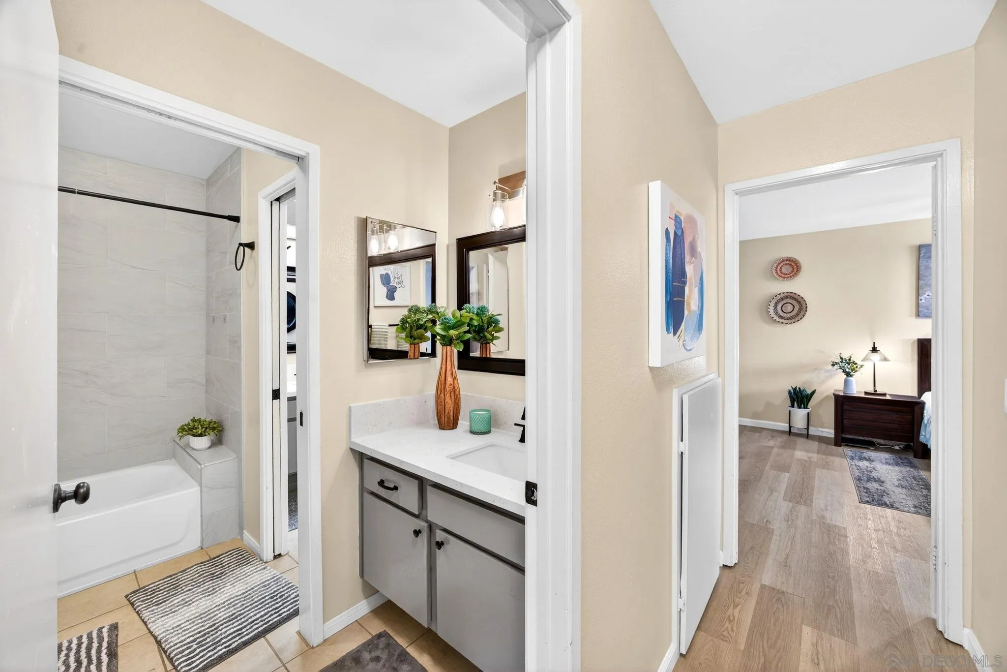 https://cdn.realtyfeed.com/cdn/127/260010888/97a0f8c3c38edf9eb99822d4d991b43e.webp