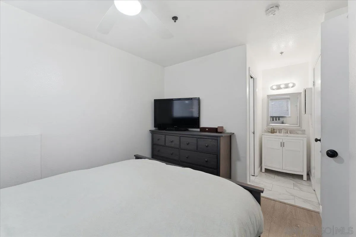 Photo #16: 260010889 Listing: Photo #16