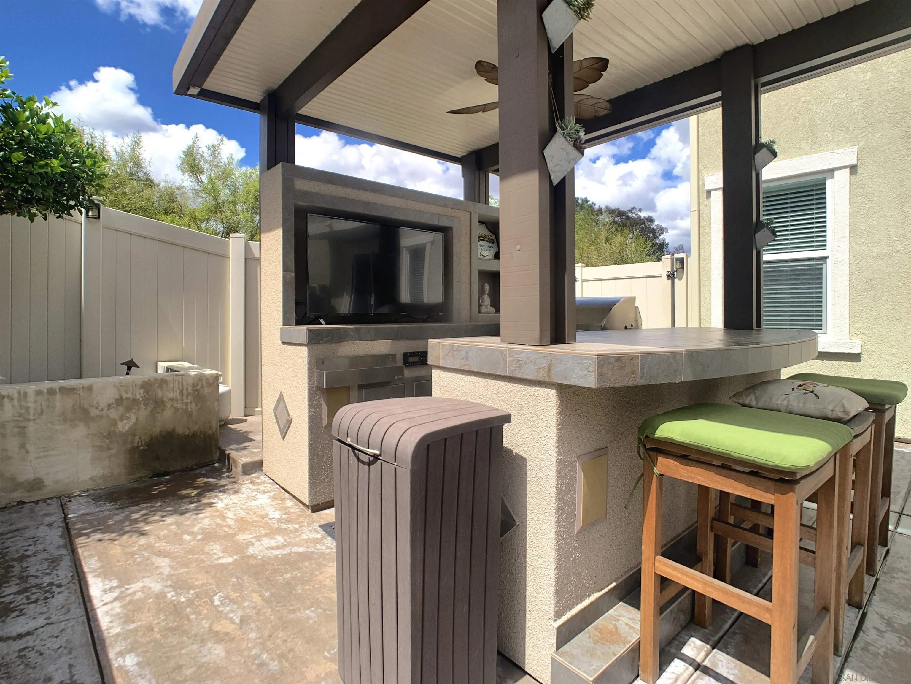 Photo #2: 260010893 Listing: Photo #2