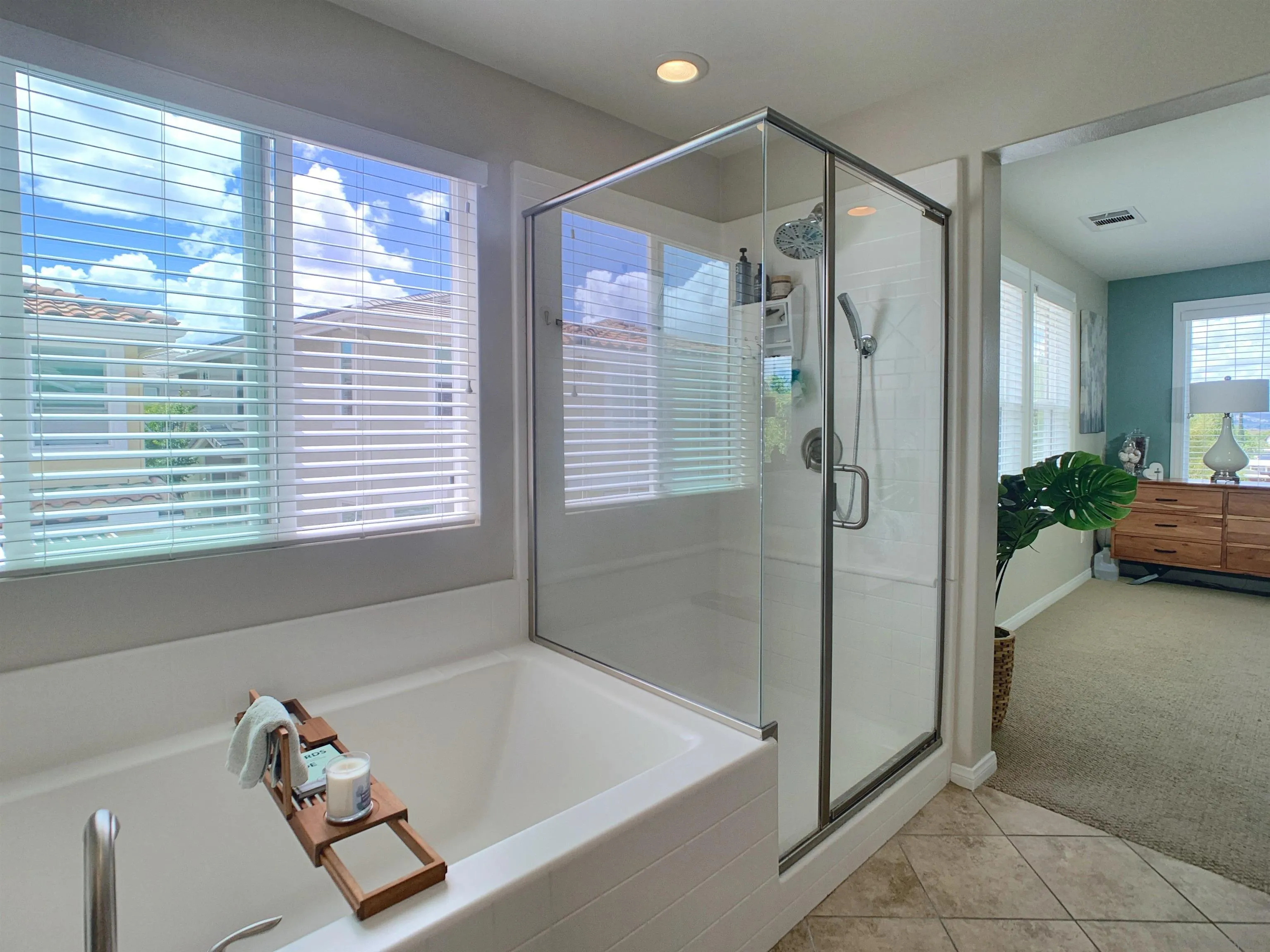 https://cdn.realtyfeed.com/cdn/127/260010893/c94f1035c1a11bf6d56b03943273cca6.webp