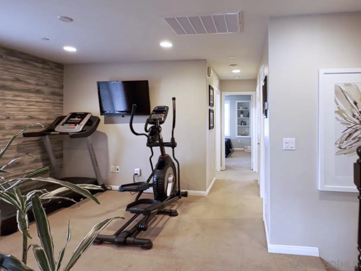 https://cdn.realtyfeed.com/cdn/127/260010893/f03f5b1104329f600ee1e9a144eb8eb8.webp