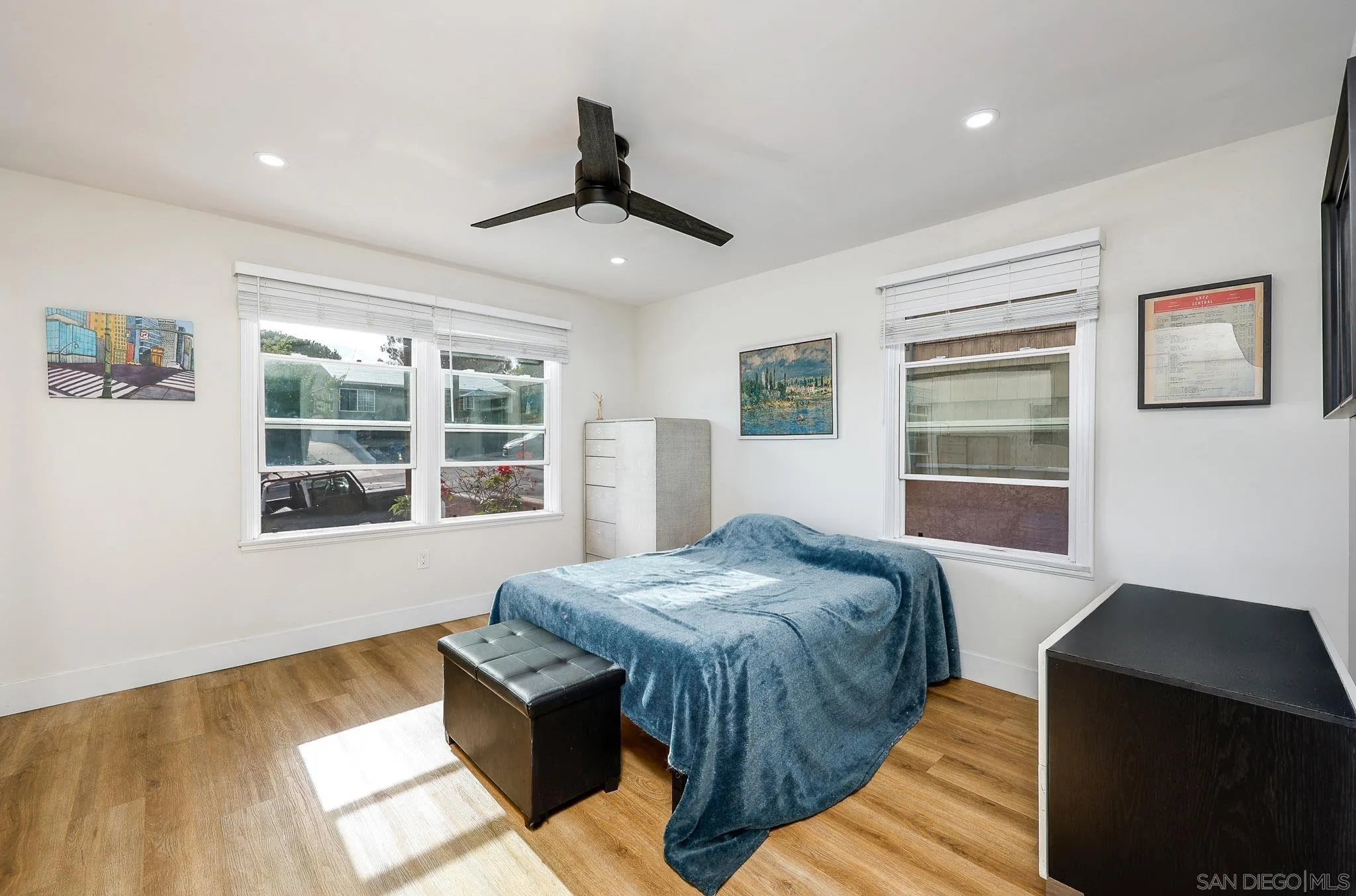 https://cdn.realtyfeed.com/cdn/127/260010895/3330d300ec1c9eaa6acb6cb9b7f3ffc6.webp