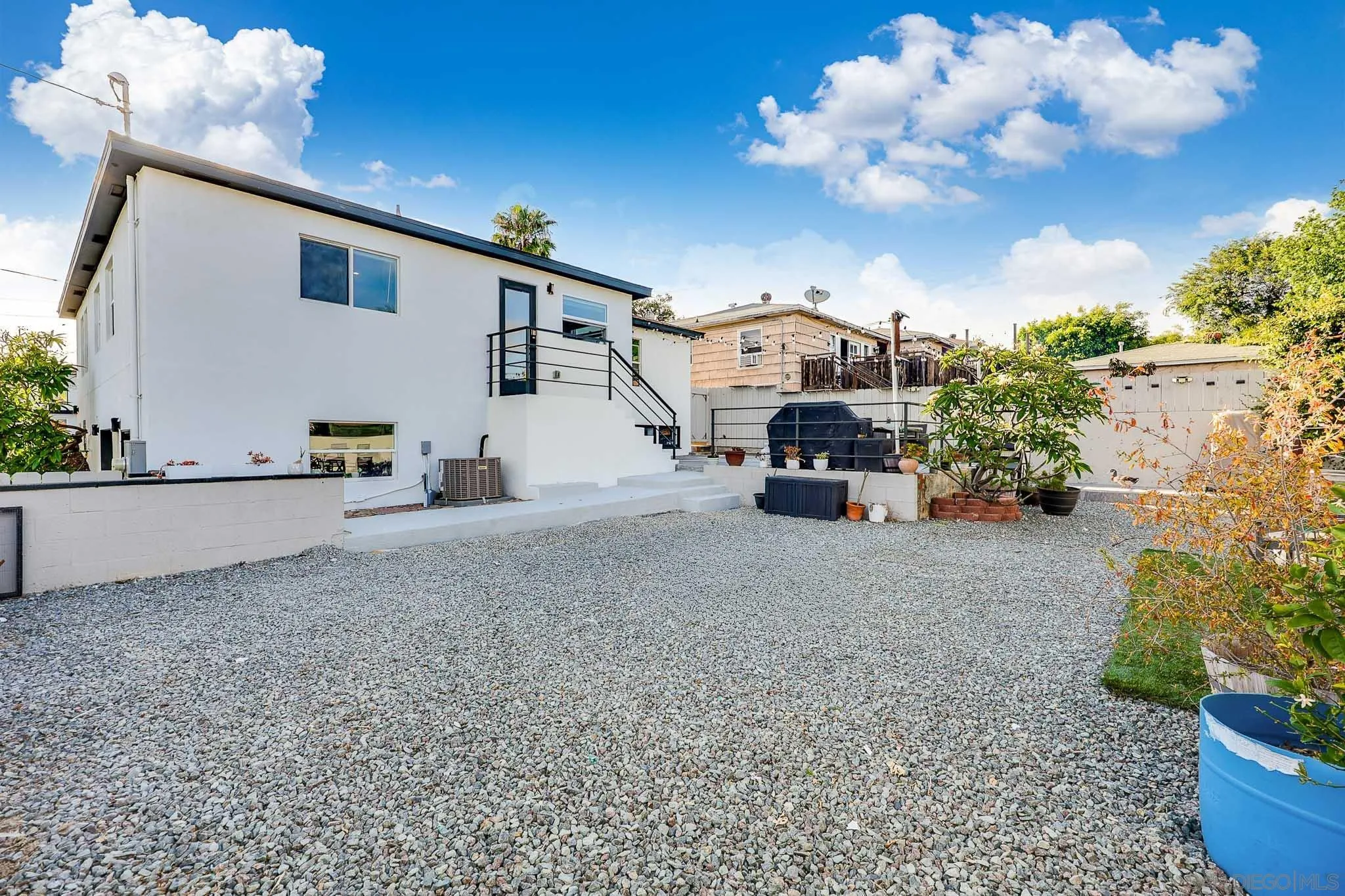 https://cdn.realtyfeed.com/cdn/127/260010895/70f146a77002c74ec4e5fa0536dbd181.webp