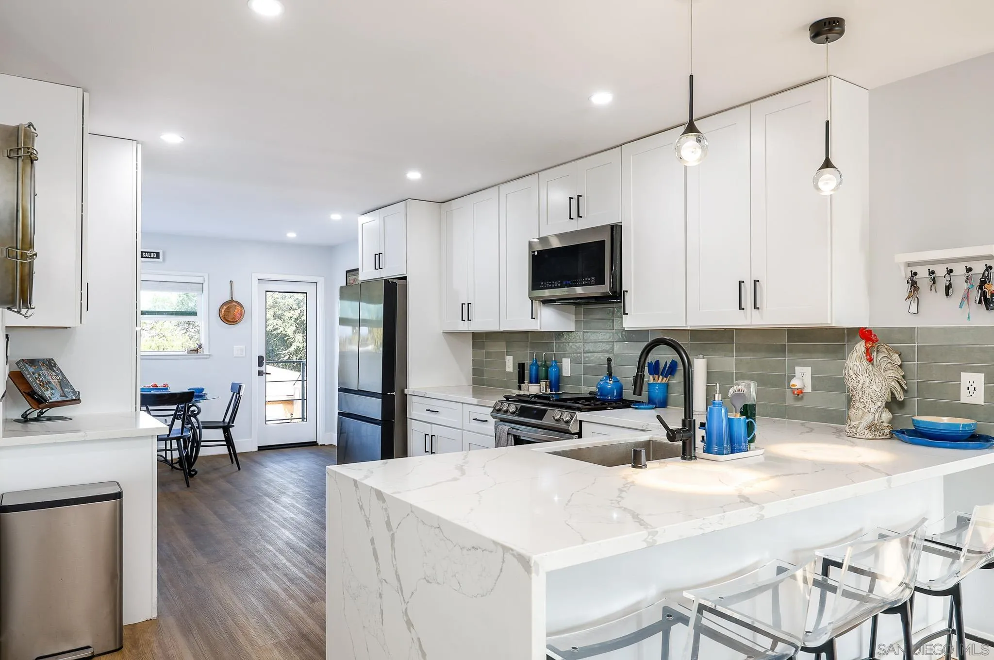 https://cdn.realtyfeed.com/cdn/127/260010895/83cd2acde5144b775a863b1b47c4c1be.webp