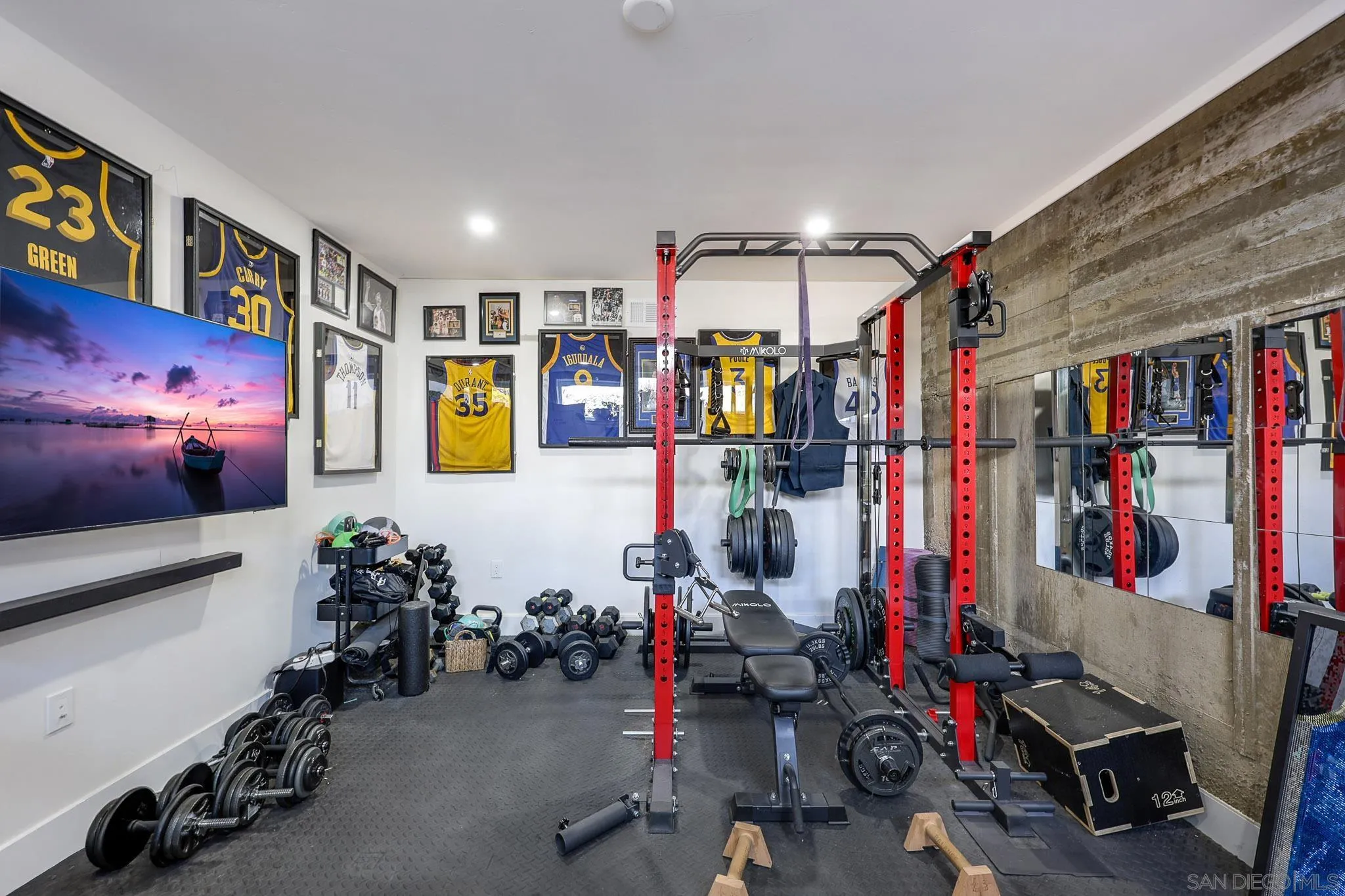 https://cdn.realtyfeed.com/cdn/127/260010895/fdaefa00e3b2114498eff125ac540491.webp