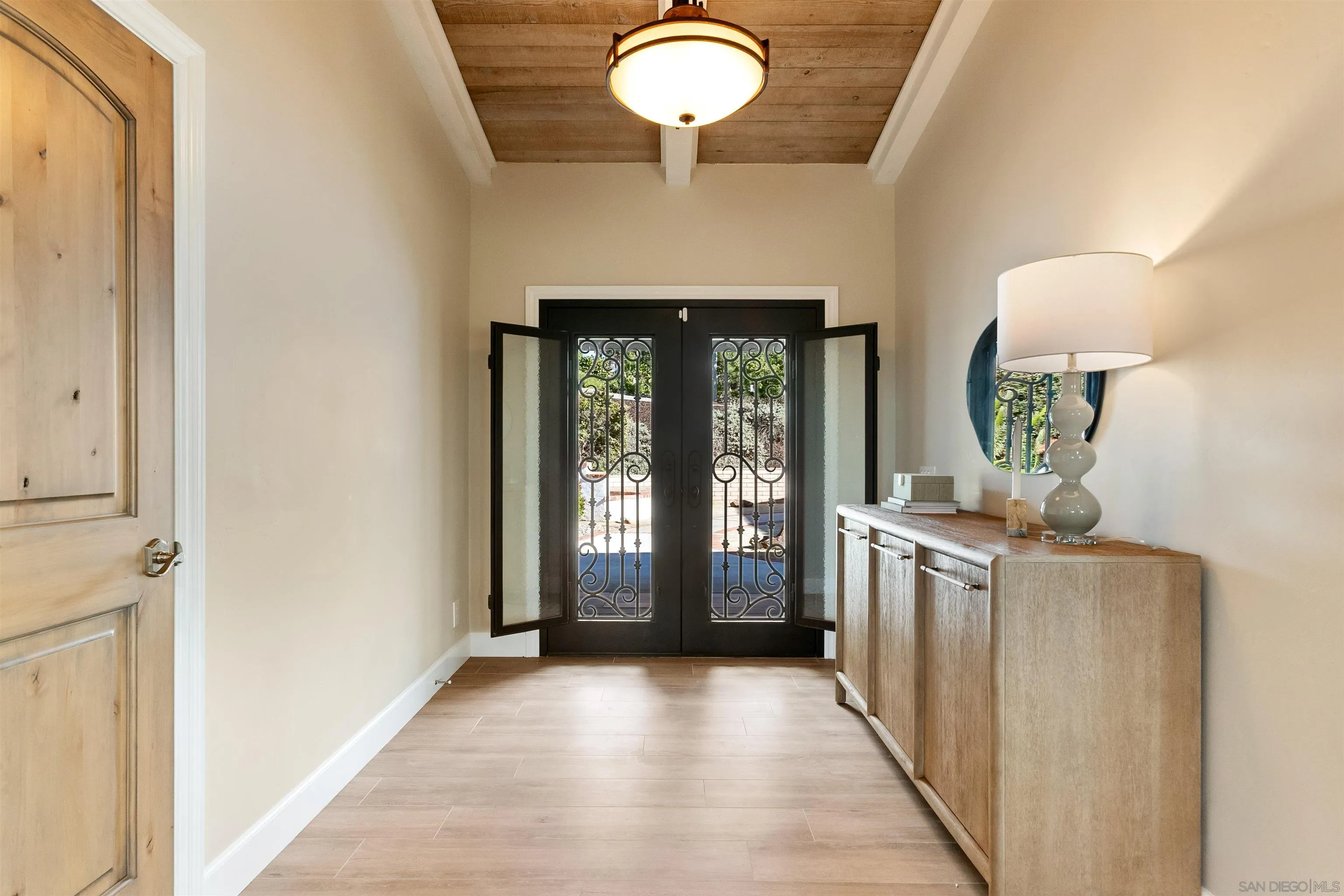 https://cdn.realtyfeed.com/cdn/127/260010896/538a5f34d29e1730544264f3841b288c.webp