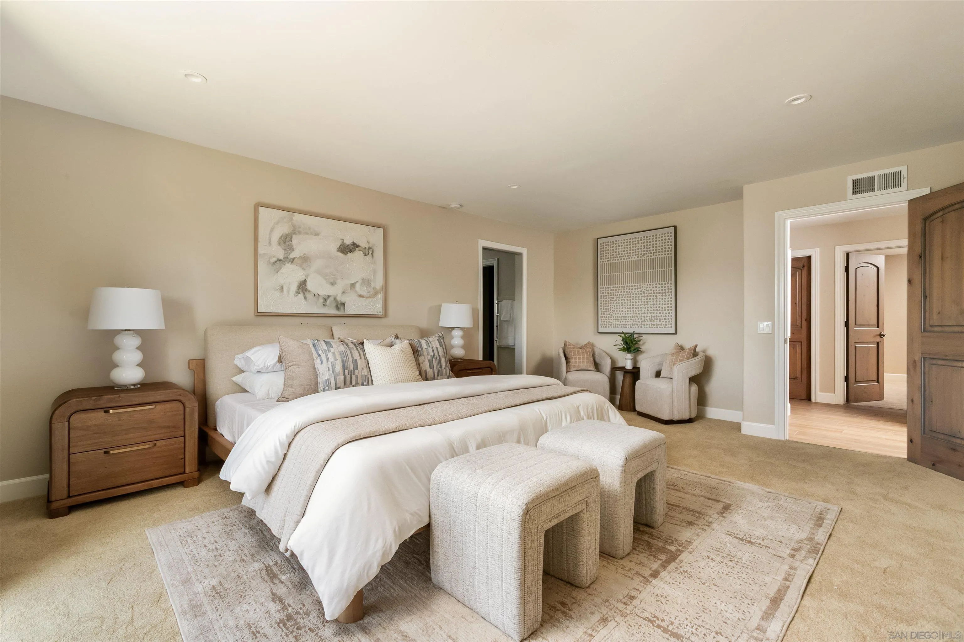 https://cdn.realtyfeed.com/cdn/127/260010896/6f18202afa1519680cb7214b0acefbe5.webp