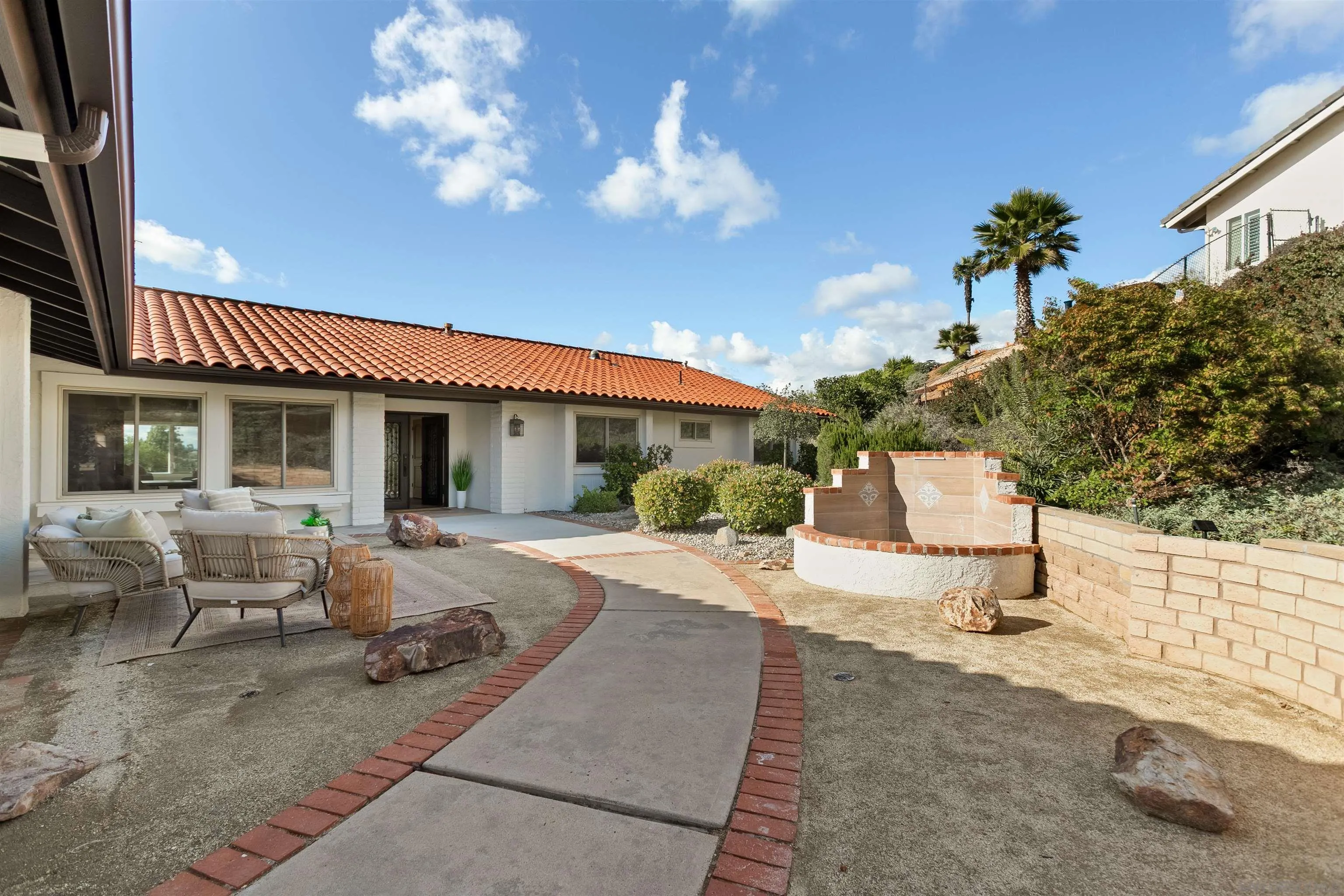 https://cdn.realtyfeed.com/cdn/127/260010896/d95de119114bb2081eabaa22d1645d86.webp