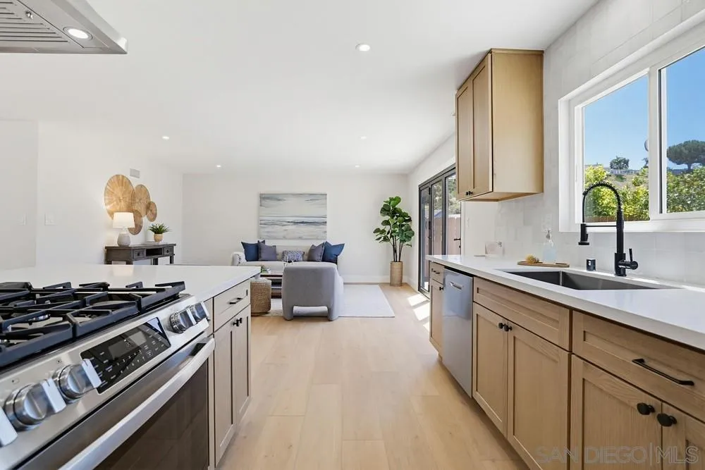 https://cdn.realtyfeed.com/cdn/127/260010897/ac9c3523f2570a4ca5f23bcb15f2e613.webp