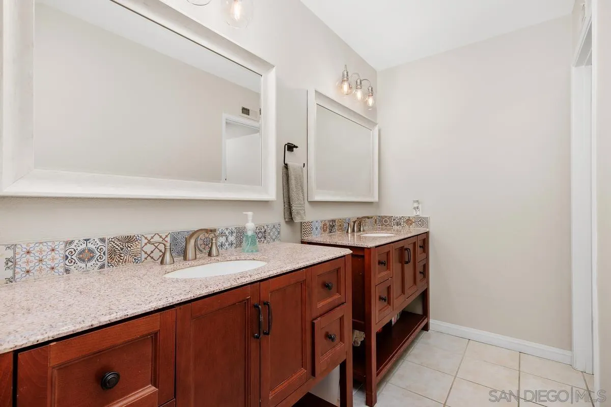 Photo #21: 260010898 Listing: Photo #21