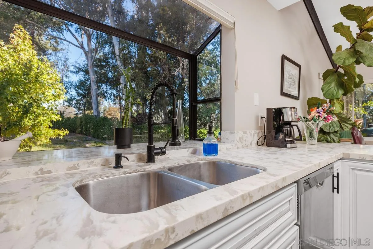 Photo #16: 260010898 Listing: Photo #16