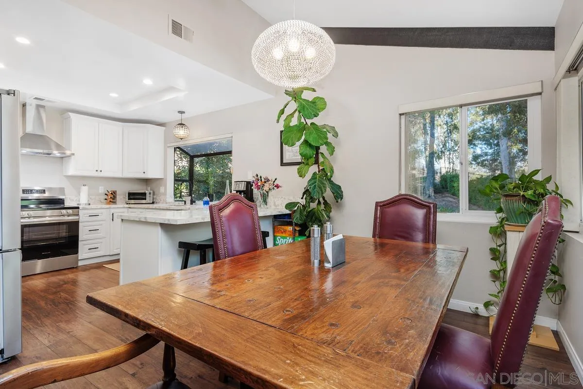 Photo #13: 260010898 Listing: Photo #13