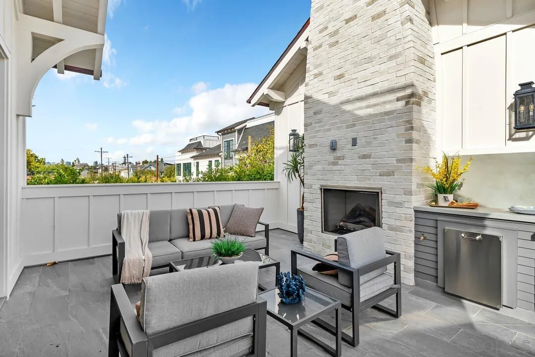 https://cdn.realtyfeed.com/cdn/127/260010899/391cc928ba906b13b4638e1dbf16712a.webp