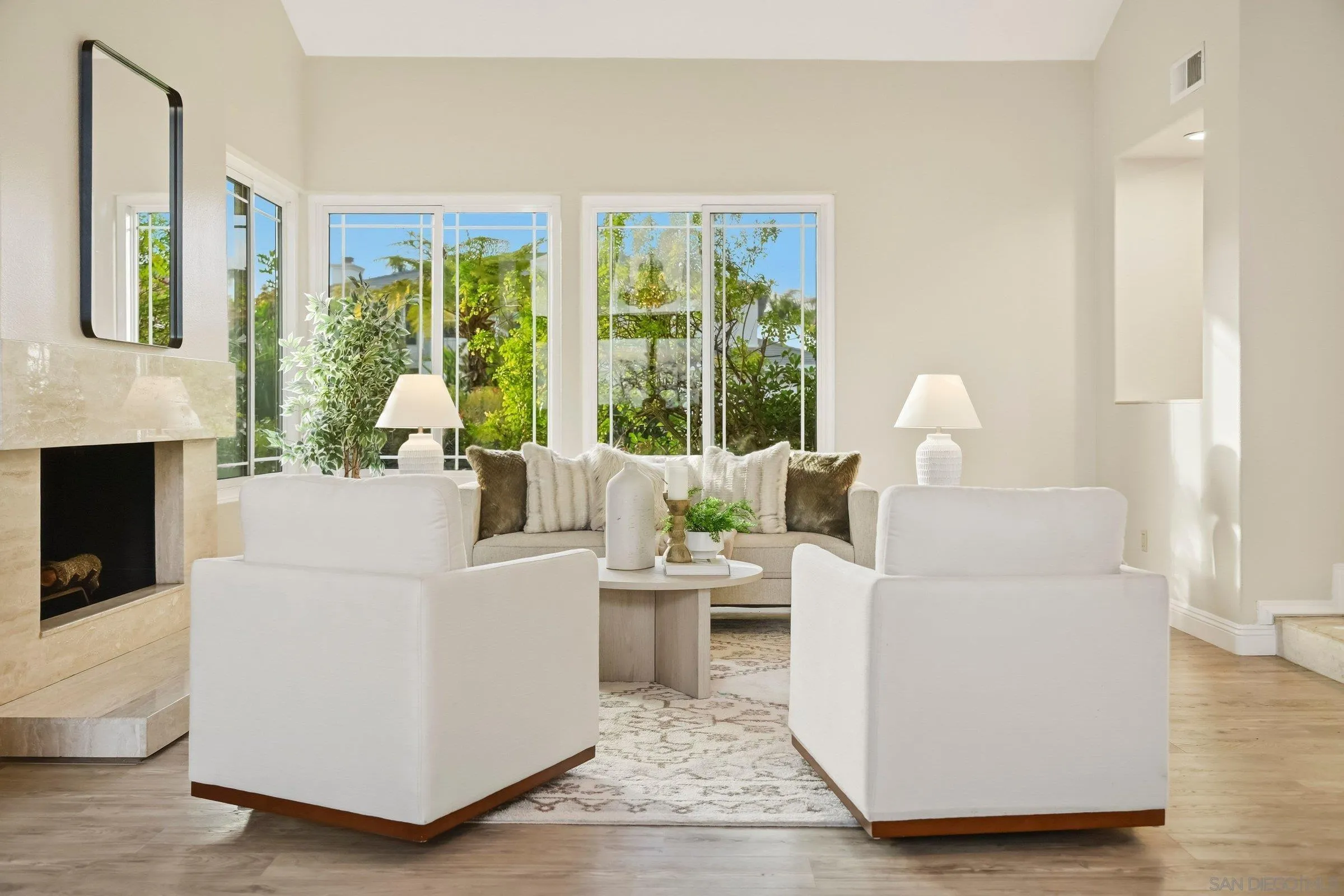 https://cdn.realtyfeed.com/cdn/127/260010900/0b9bcf4916df502bd0d780ac2218a3ec.webp