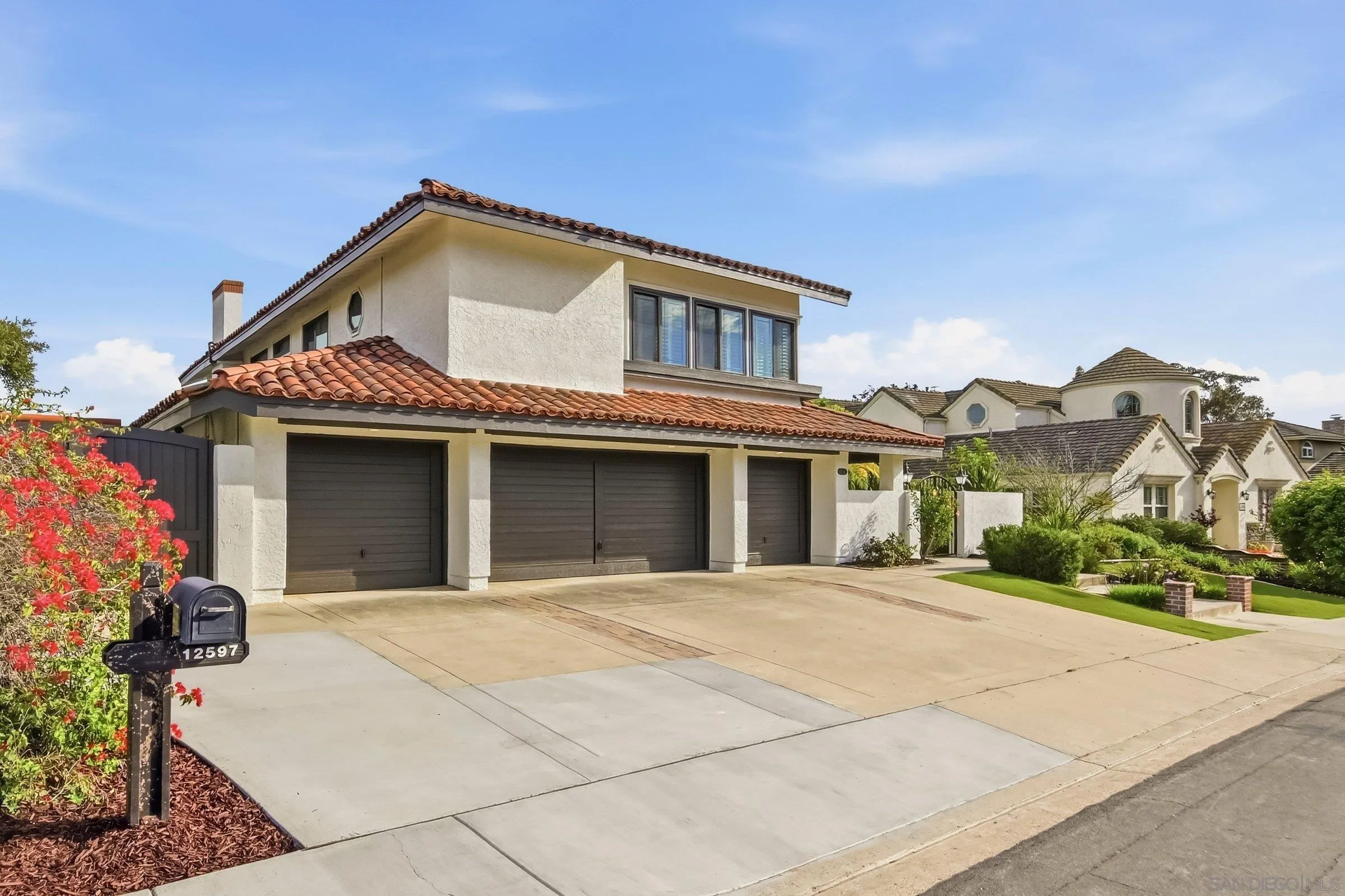 https://cdn.realtyfeed.com/cdn/127/260010900/2c7100bfa802146fea765332865e5bb0.webp