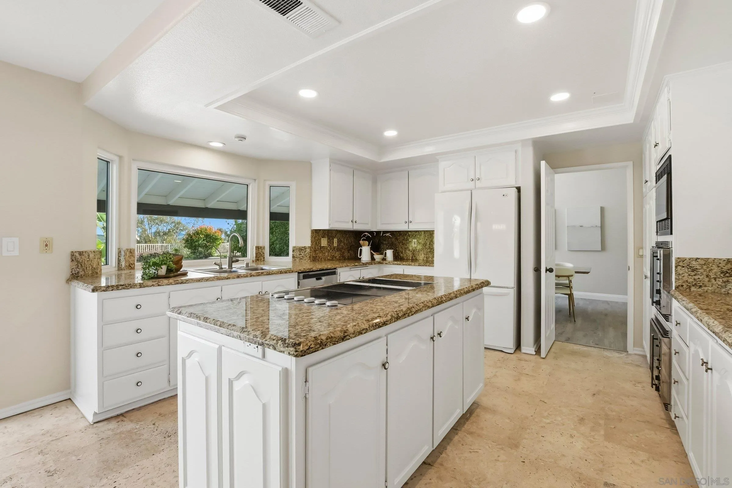 https://cdn.realtyfeed.com/cdn/127/260010900/7fca08fe7de8af2f0e2442ae309605c0.webp