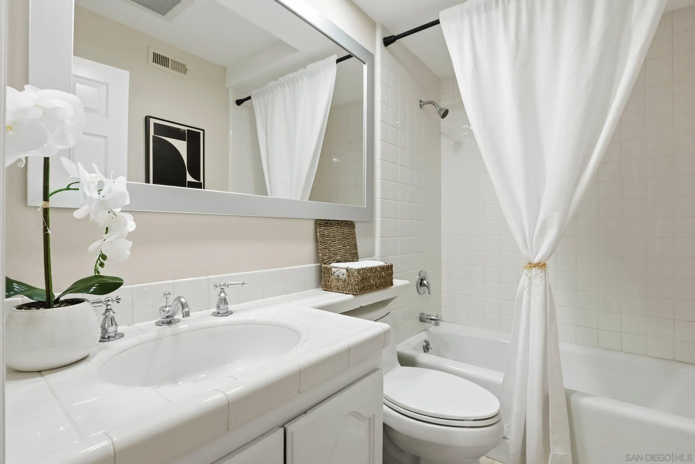 https://cdn.realtyfeed.com/cdn/127/260010900/91ef615ea067790b833fe949ecd4dad8.webp