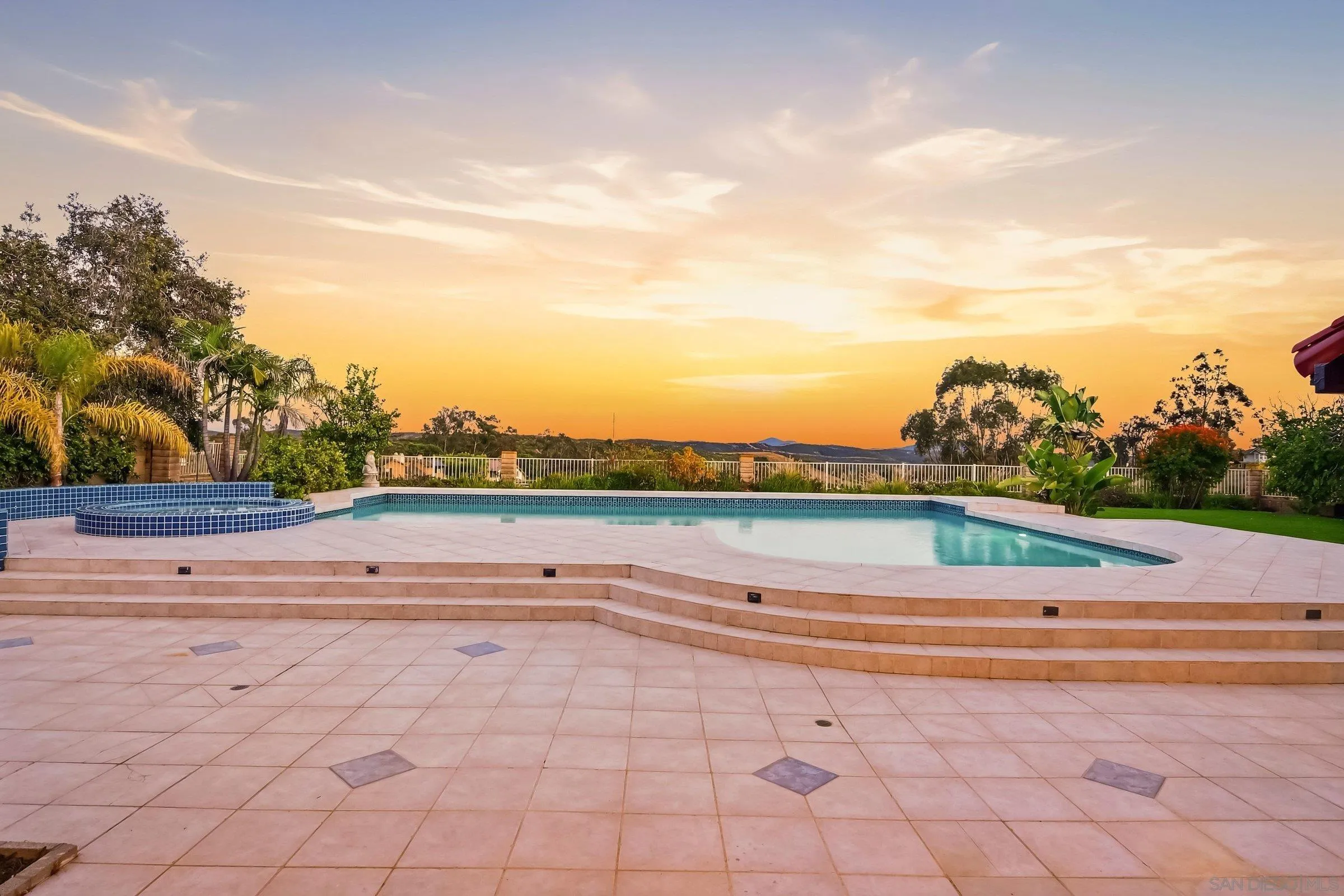 https://cdn.realtyfeed.com/cdn/127/260010900/975a7d300968fdfcebb8a16616249106.webp