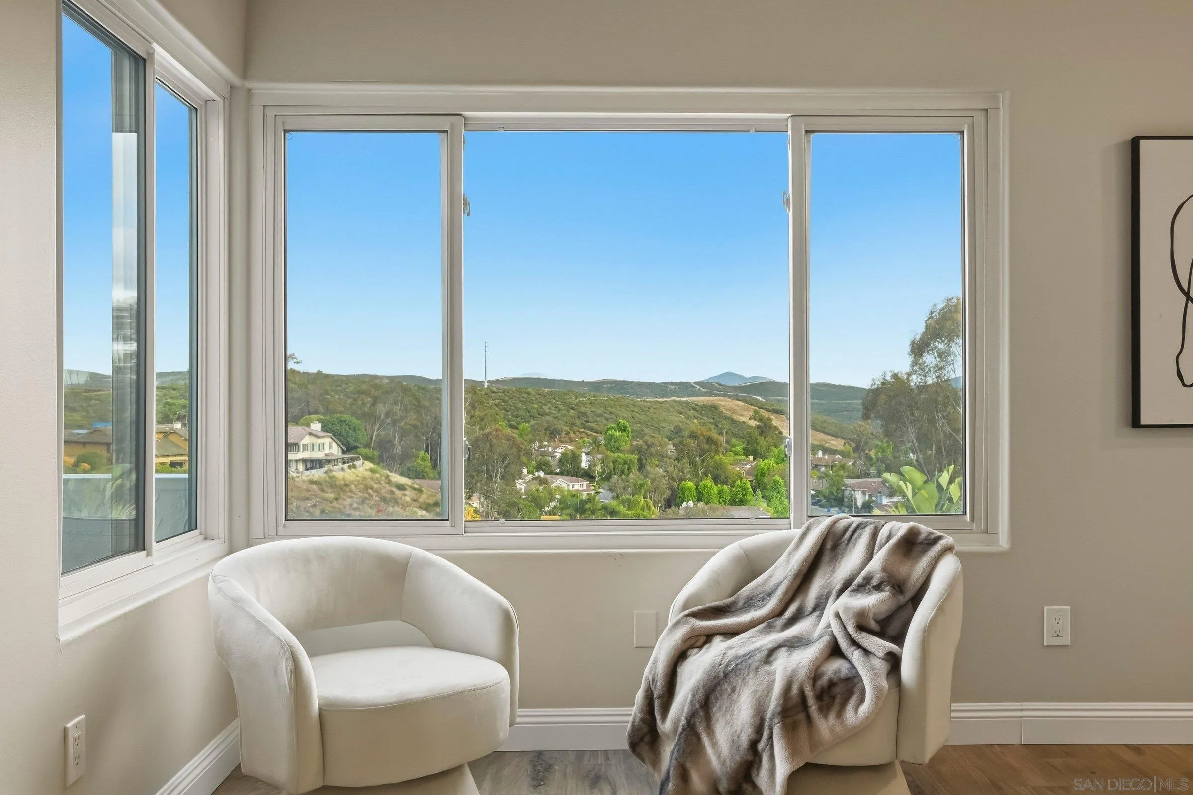 https://cdn.realtyfeed.com/cdn/127/260010900/fd25f8ba88f66ed1de67e3a4b51b3a60.webp