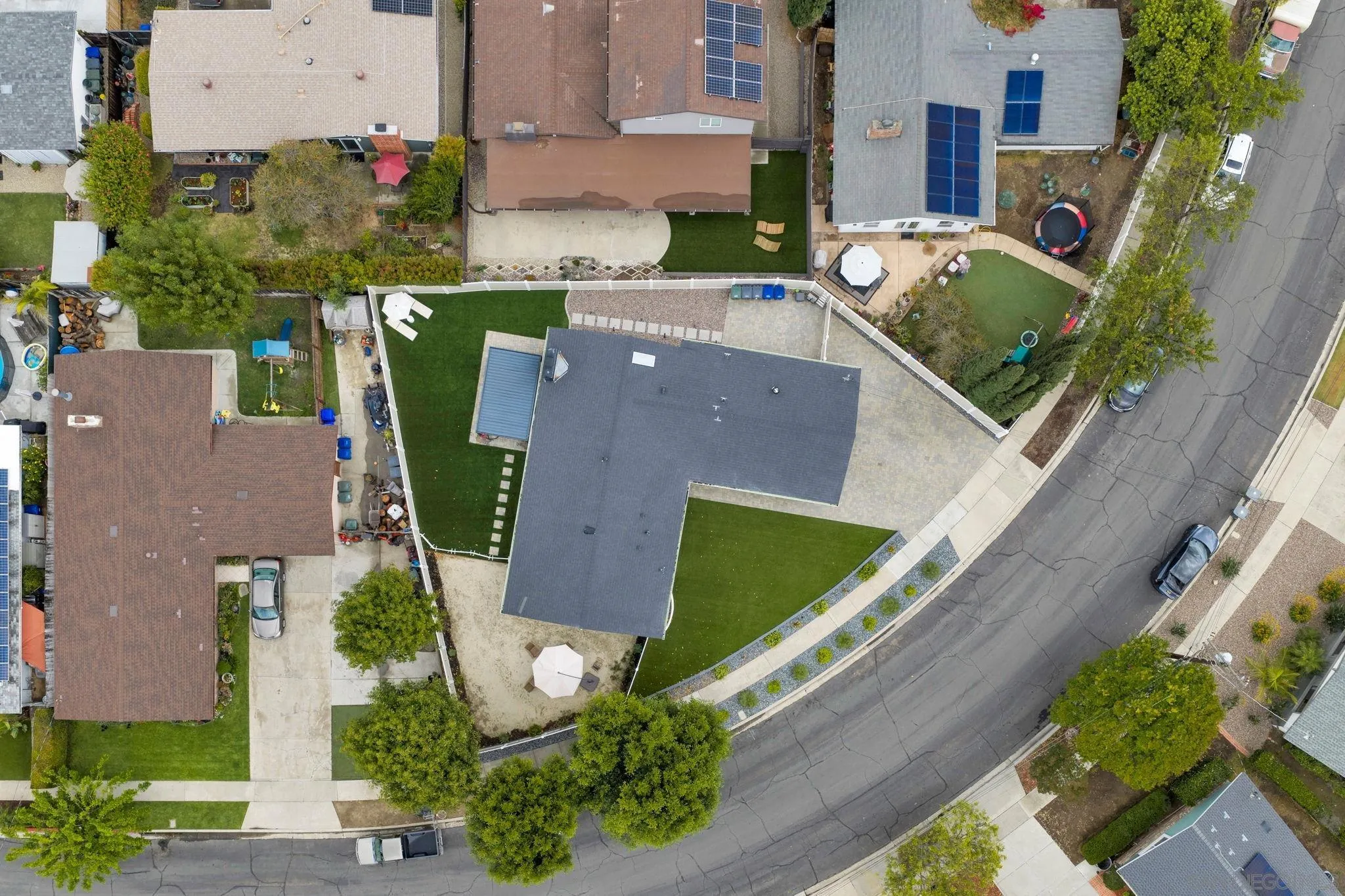 https://cdn.realtyfeed.com/cdn/127/260010901/15ad3a8fb0acd416ade479d28272afb9.webp