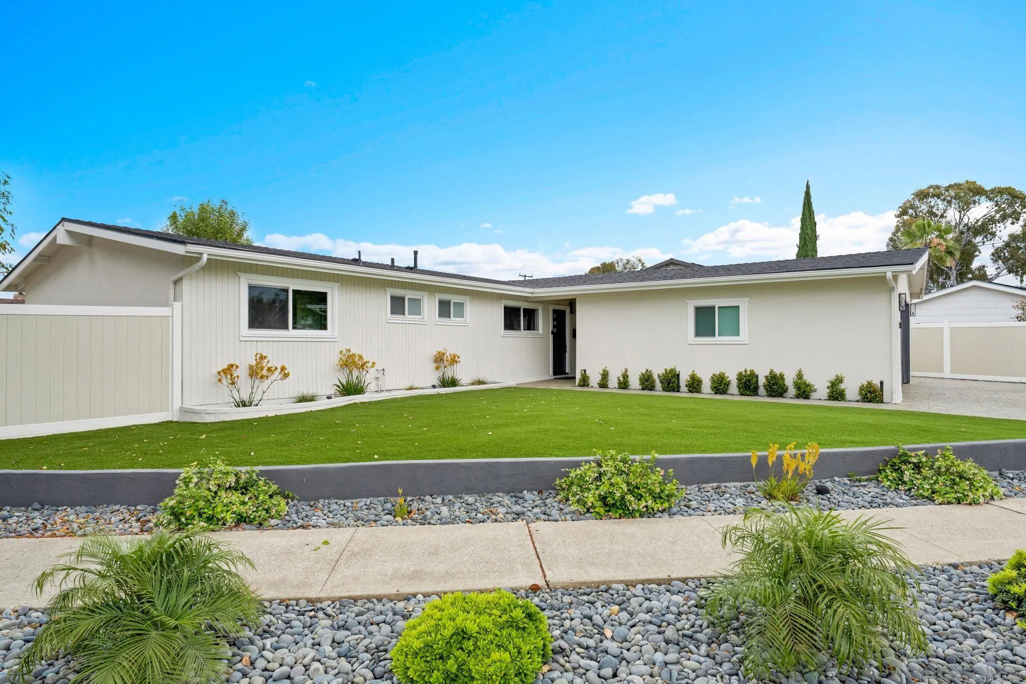 https://cdn.realtyfeed.com/cdn/127/260010901/3b7a8df9da724a6fd7e4b048655f32f5.webp