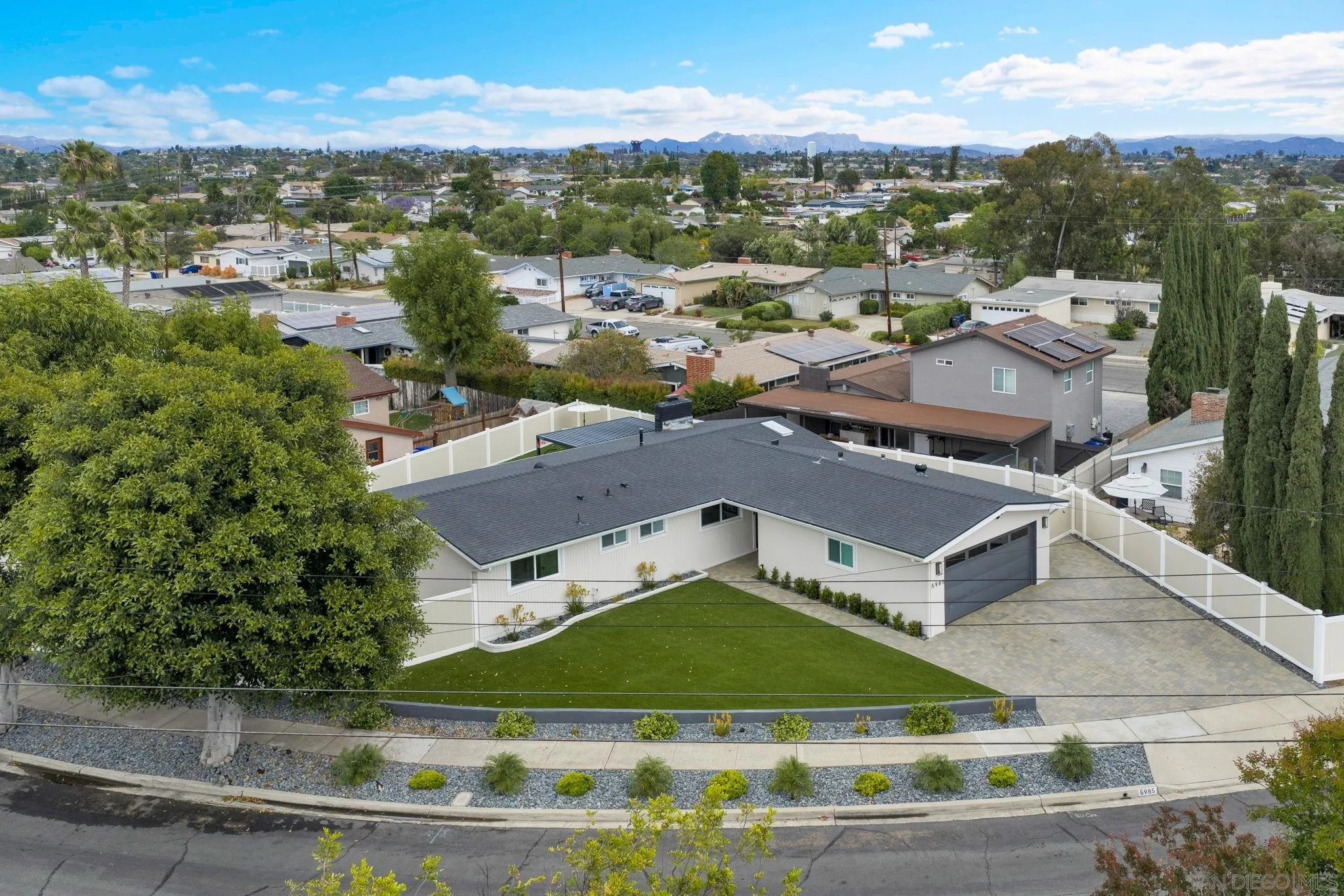 https://cdn.realtyfeed.com/cdn/127/260010901/9eb1f22d4dbaff908a04a09cb4e372f0.webp