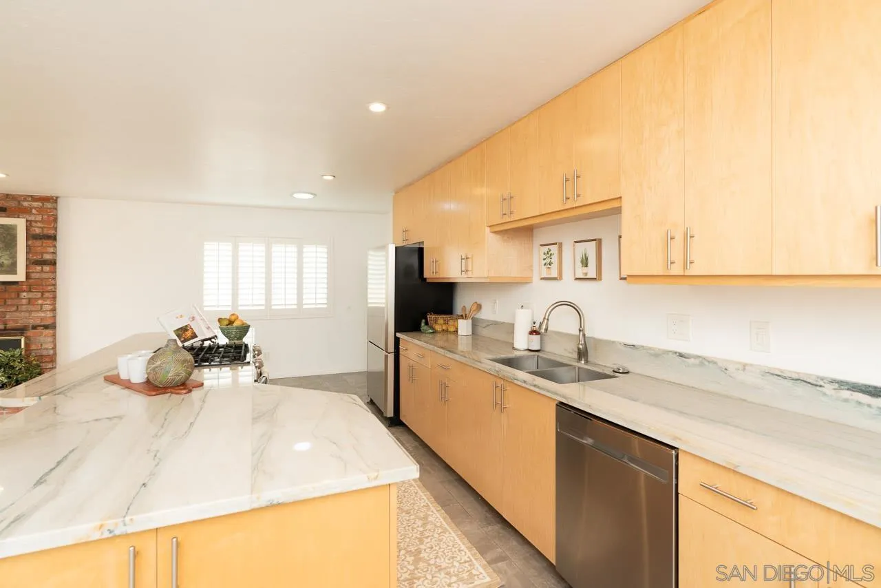 https://cdn.realtyfeed.com/cdn/127/260010903/23a4e583f432b9265b327743e4e3ac17.webp