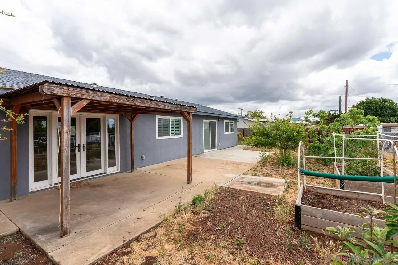 https://cdn.realtyfeed.com/cdn/127/260010903/361c6deca8309309b8d420bc6ba0d049.webp
