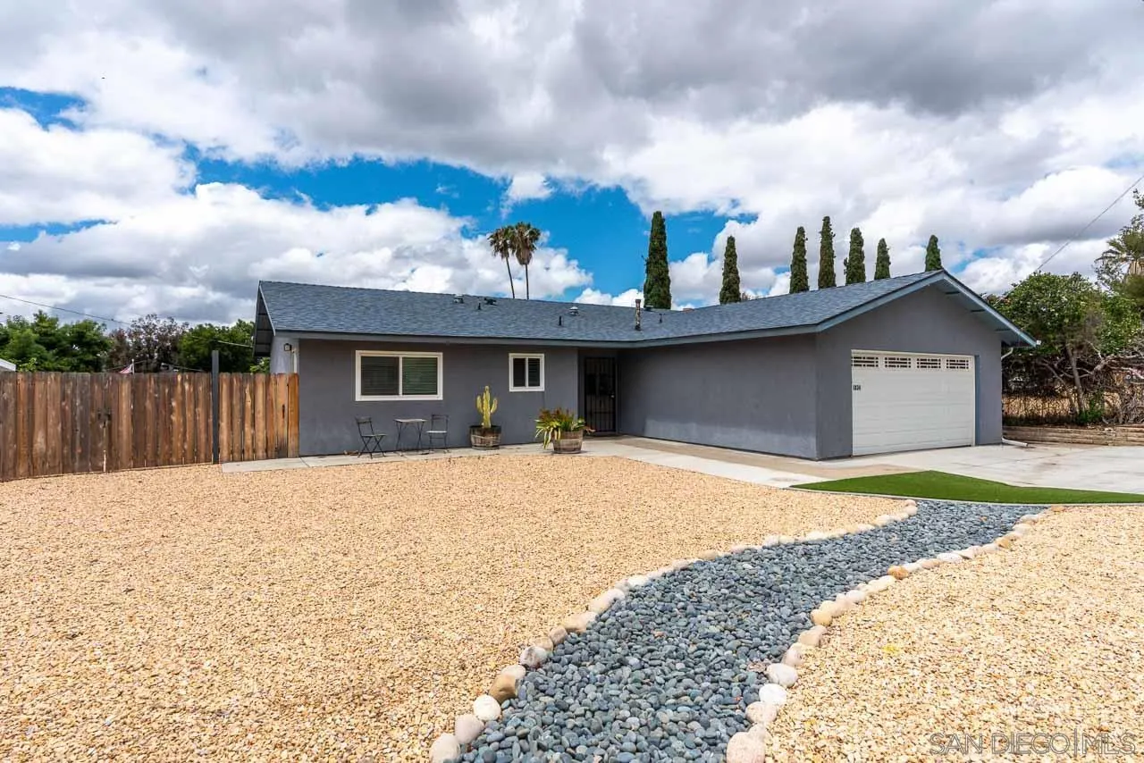 https://cdn.realtyfeed.com/cdn/127/260010903/97231c129dd6097db1278c71d8ca8e85.webp