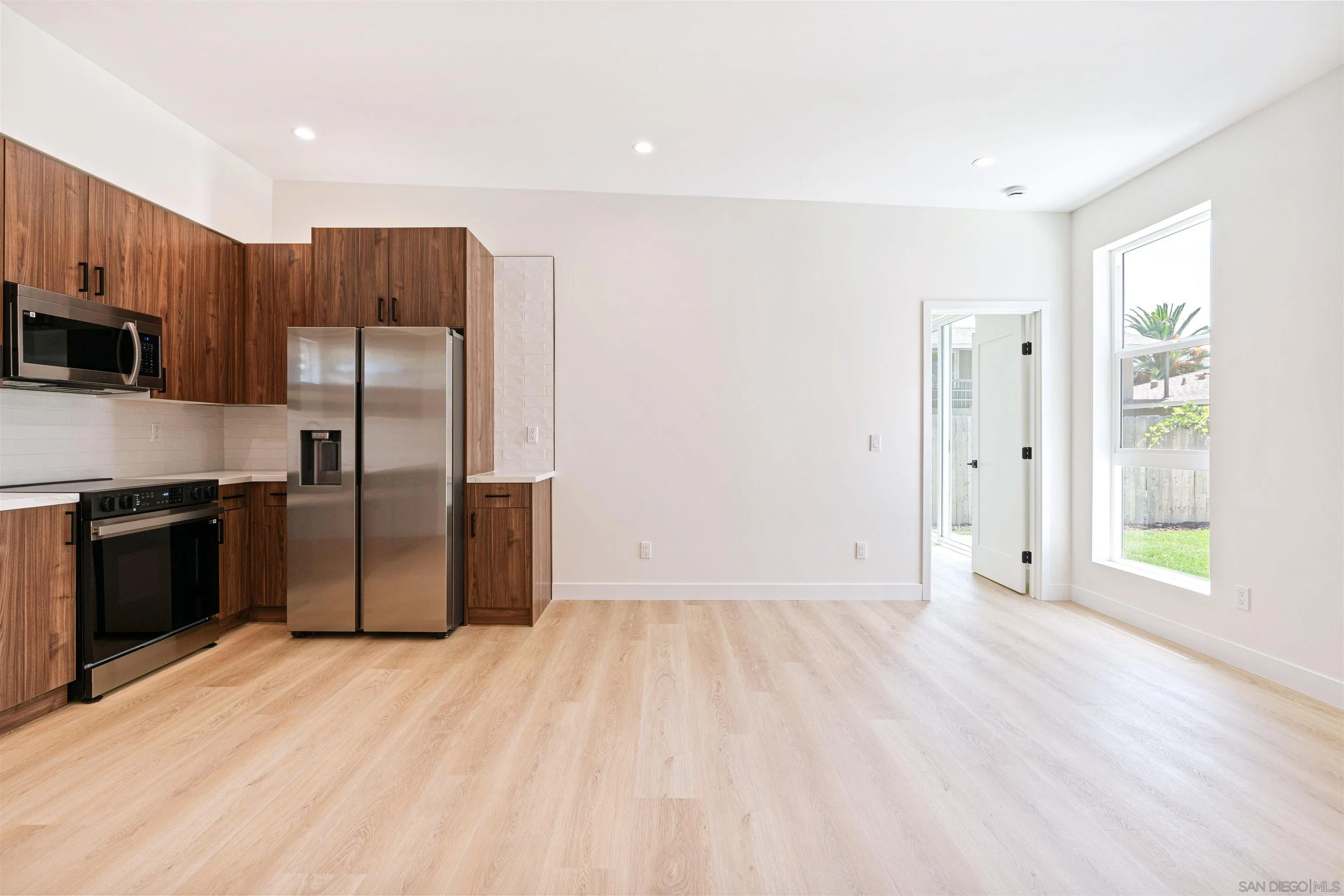 https://cdn.realtyfeed.com/cdn/127/260010907/a77e6c18b23c36dde30c78186ea89785.webp