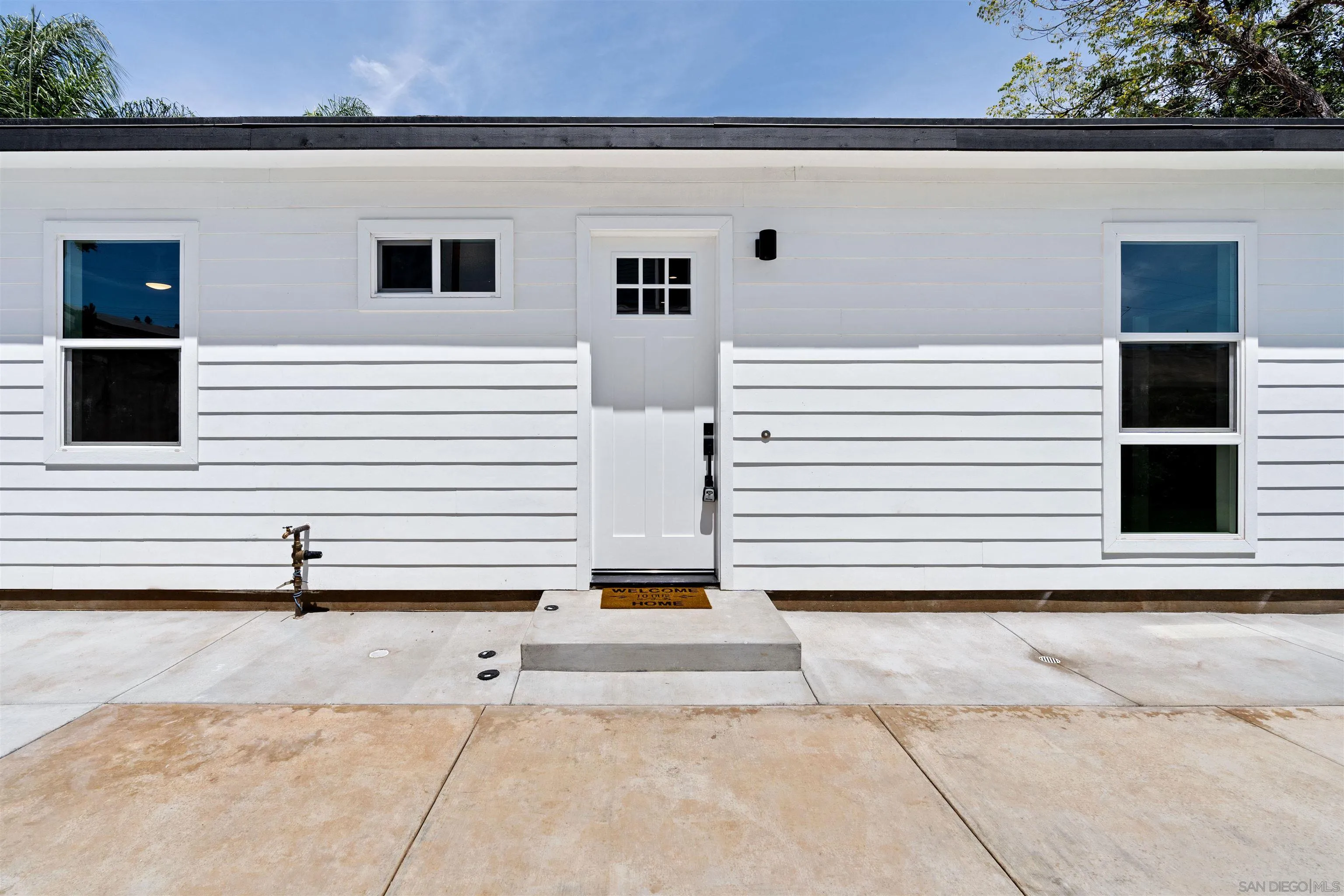 https://cdn.realtyfeed.com/cdn/127/260010907/e0685f2a9af7f3f8f7e95320e9cbd6d5.webp