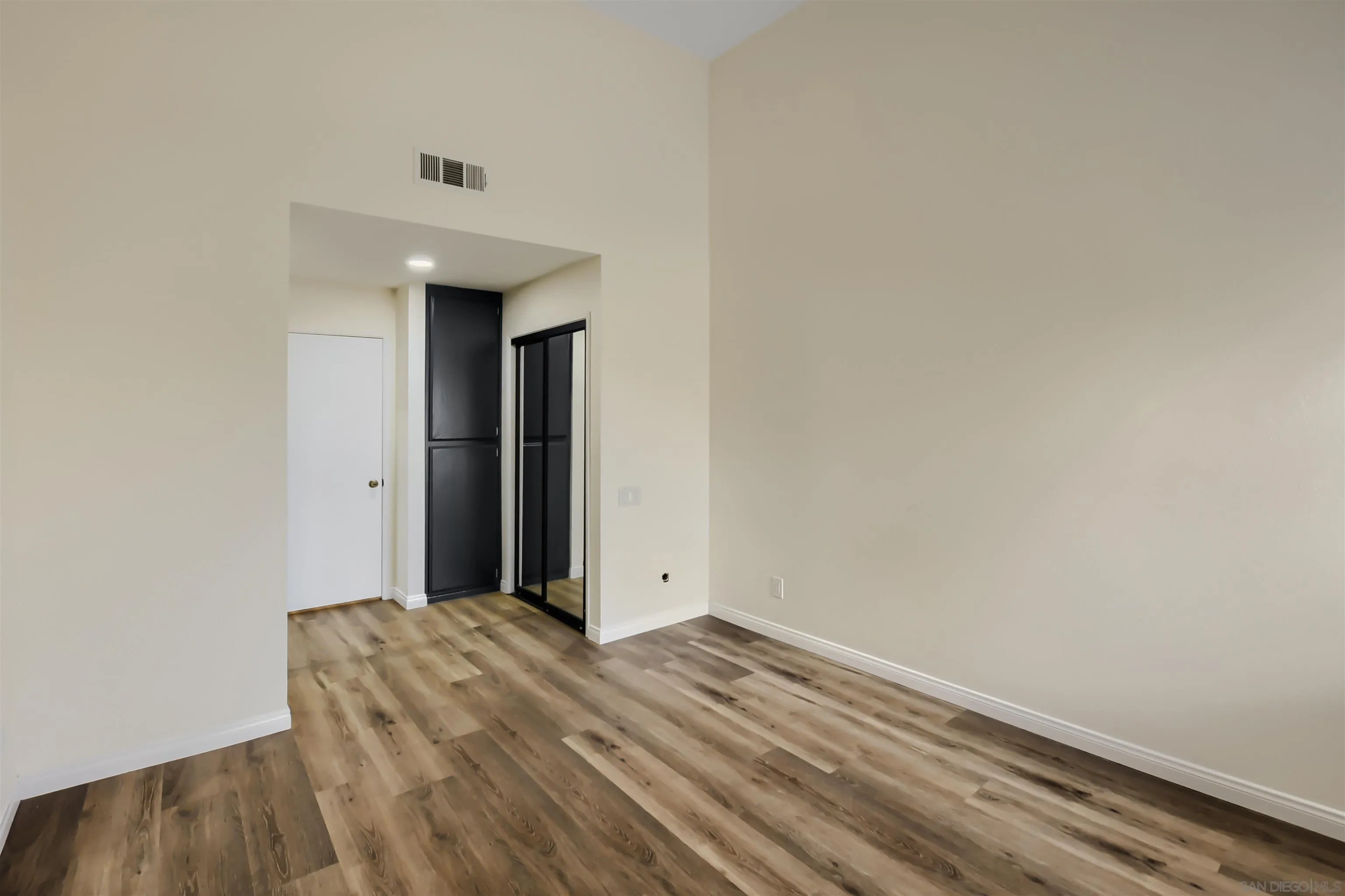 6116 Calle Mariselda #304, San Diego, CA 92124, photo 15