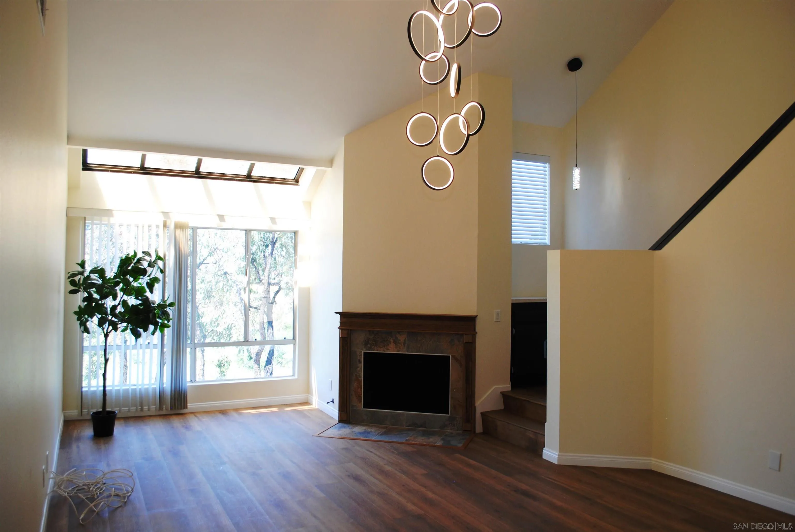 Photo #6: 260010909 Listing: Photo #6
